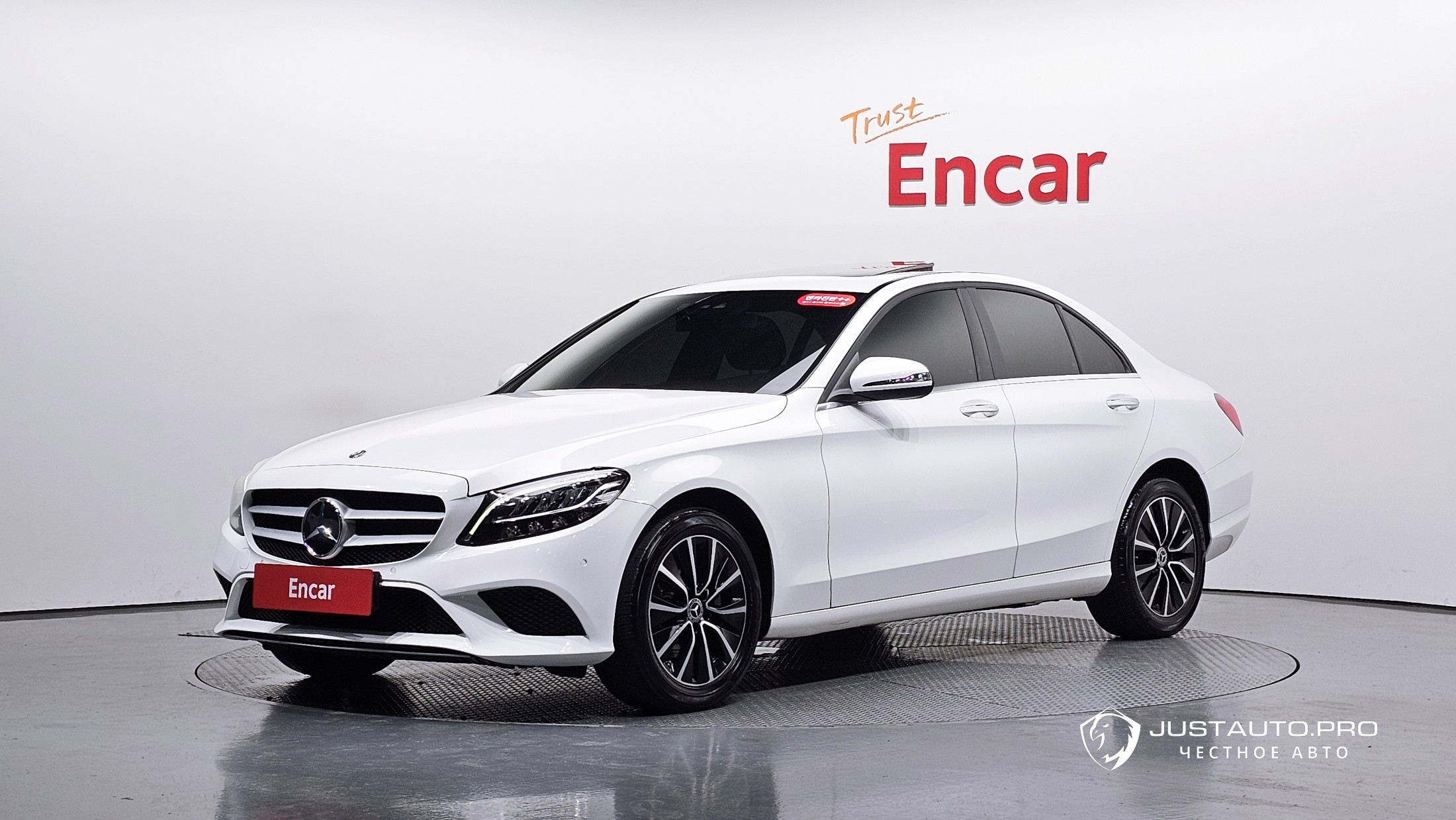 Автомобиль Mercedes-Benz C-Class
