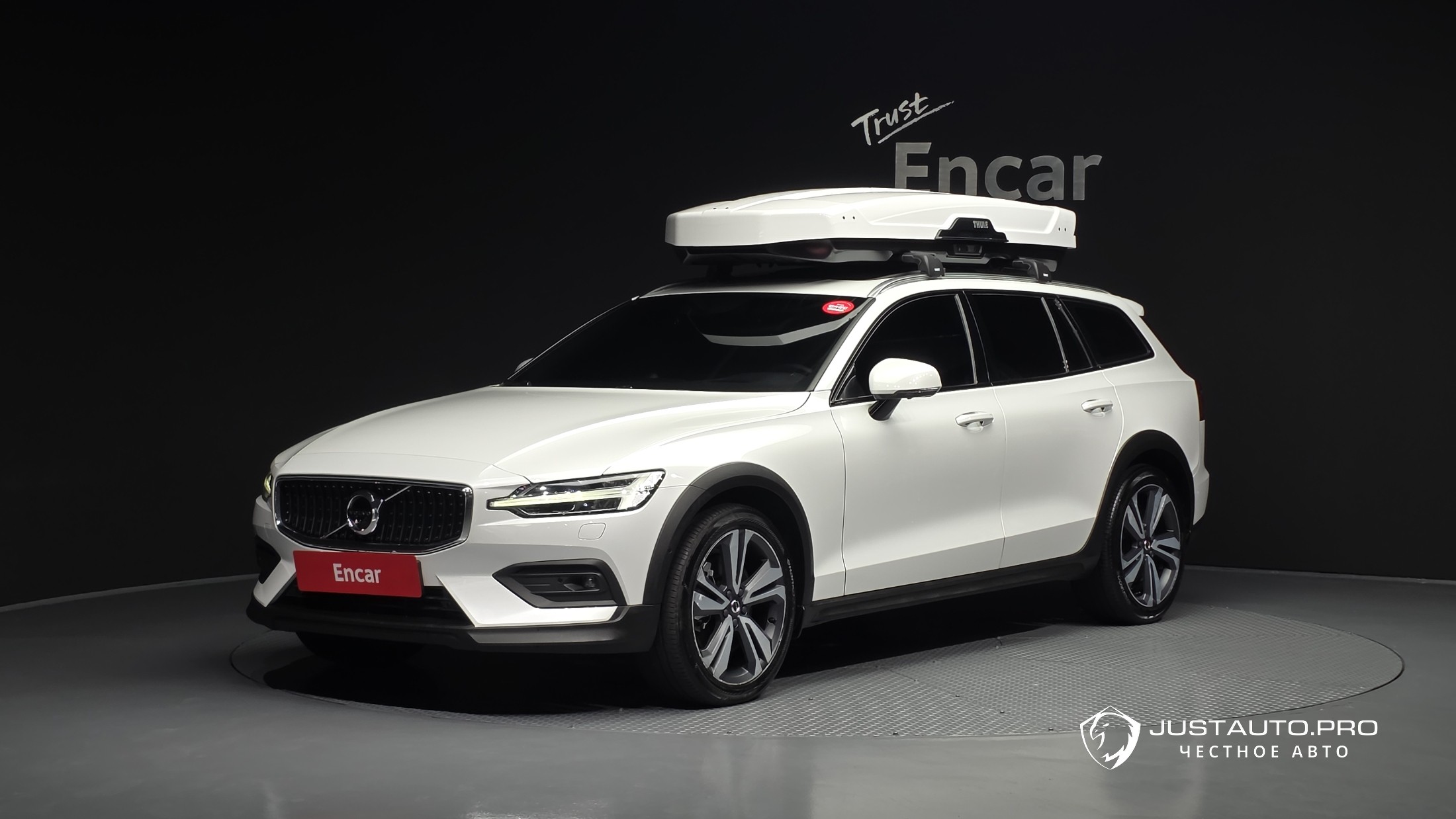 Автомобиль Volvo V60