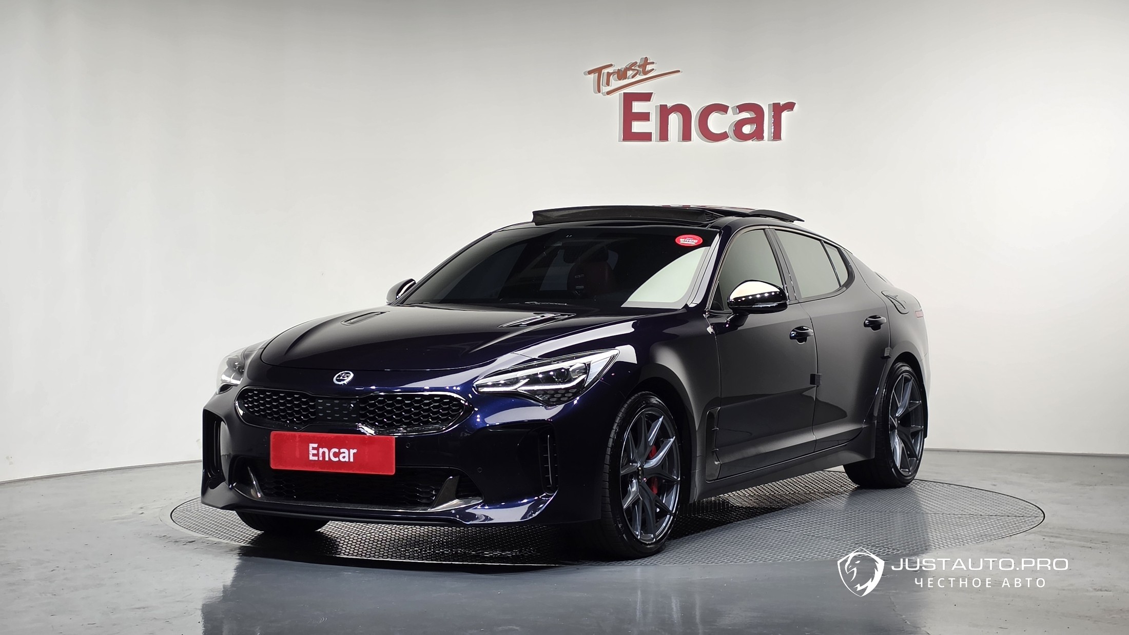 Автомобиль Kia Stinger