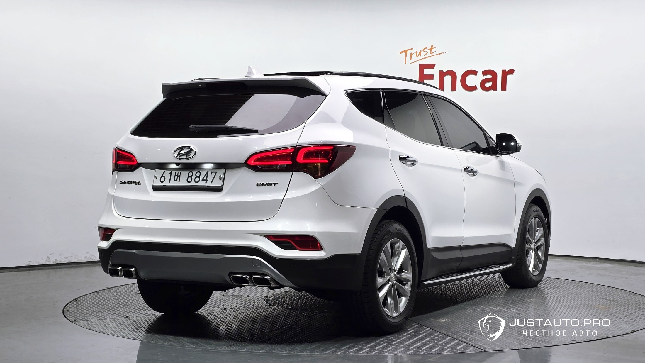Автомобиль Hyundai Santafe