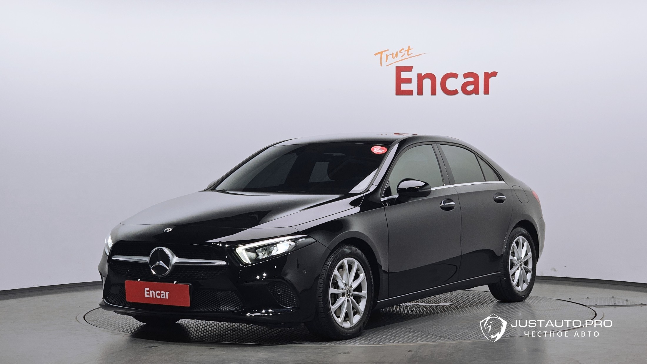 Автомобиль Mercedes-Benz A-Class