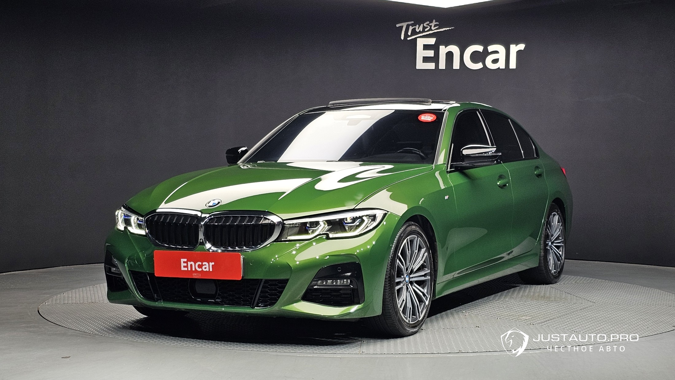 Автомобиль BMW 3-Series