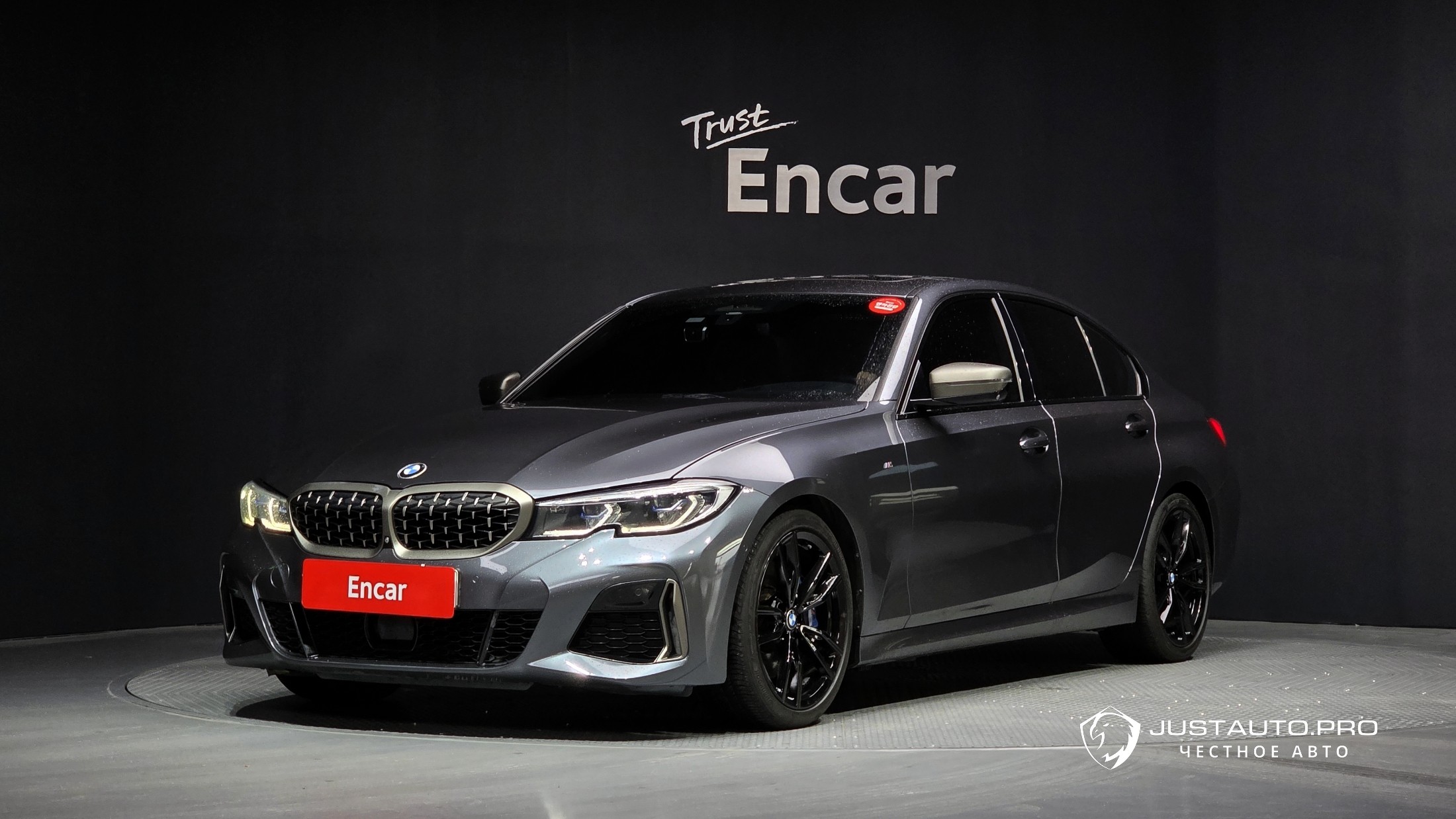 Автомобиль BMW 3-Series
