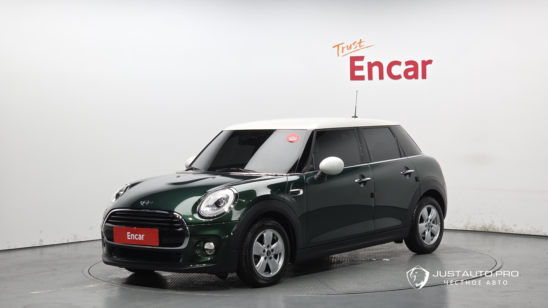 Автомобиль Mini Cooper