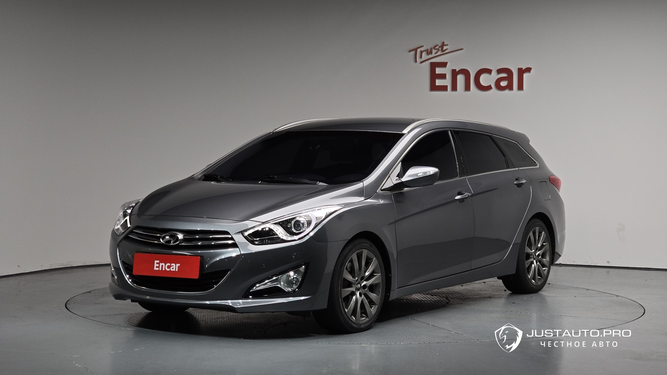 Автомобиль Hyundai i40