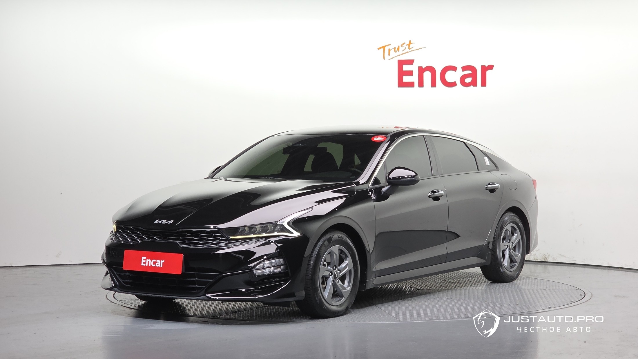 Автомобиль Kia K5