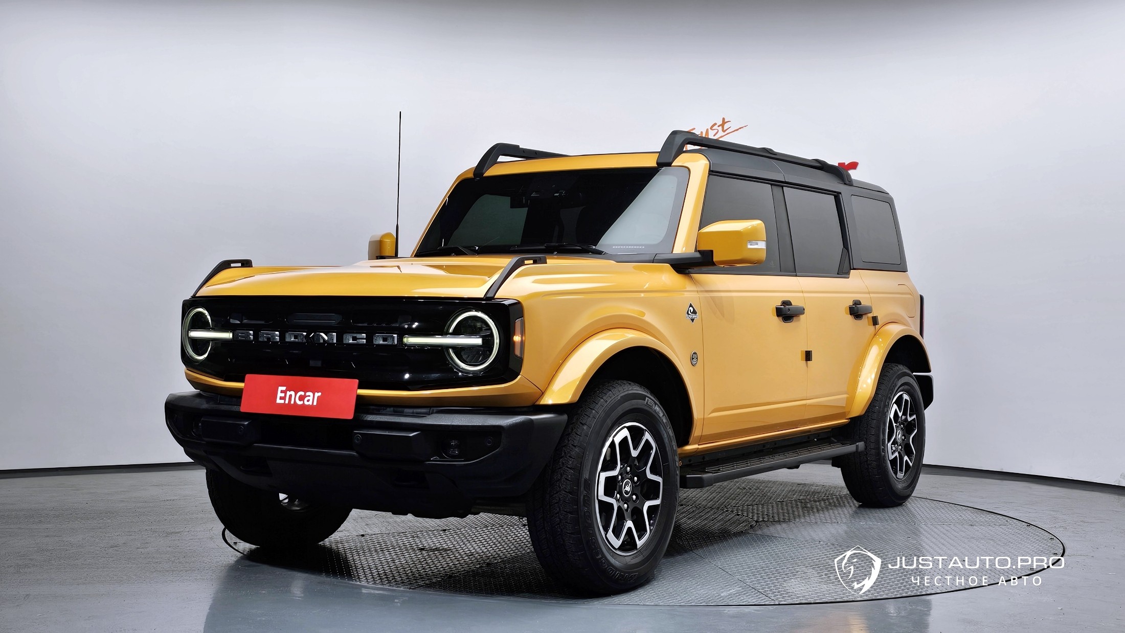 Автомобиль Ford Bronco