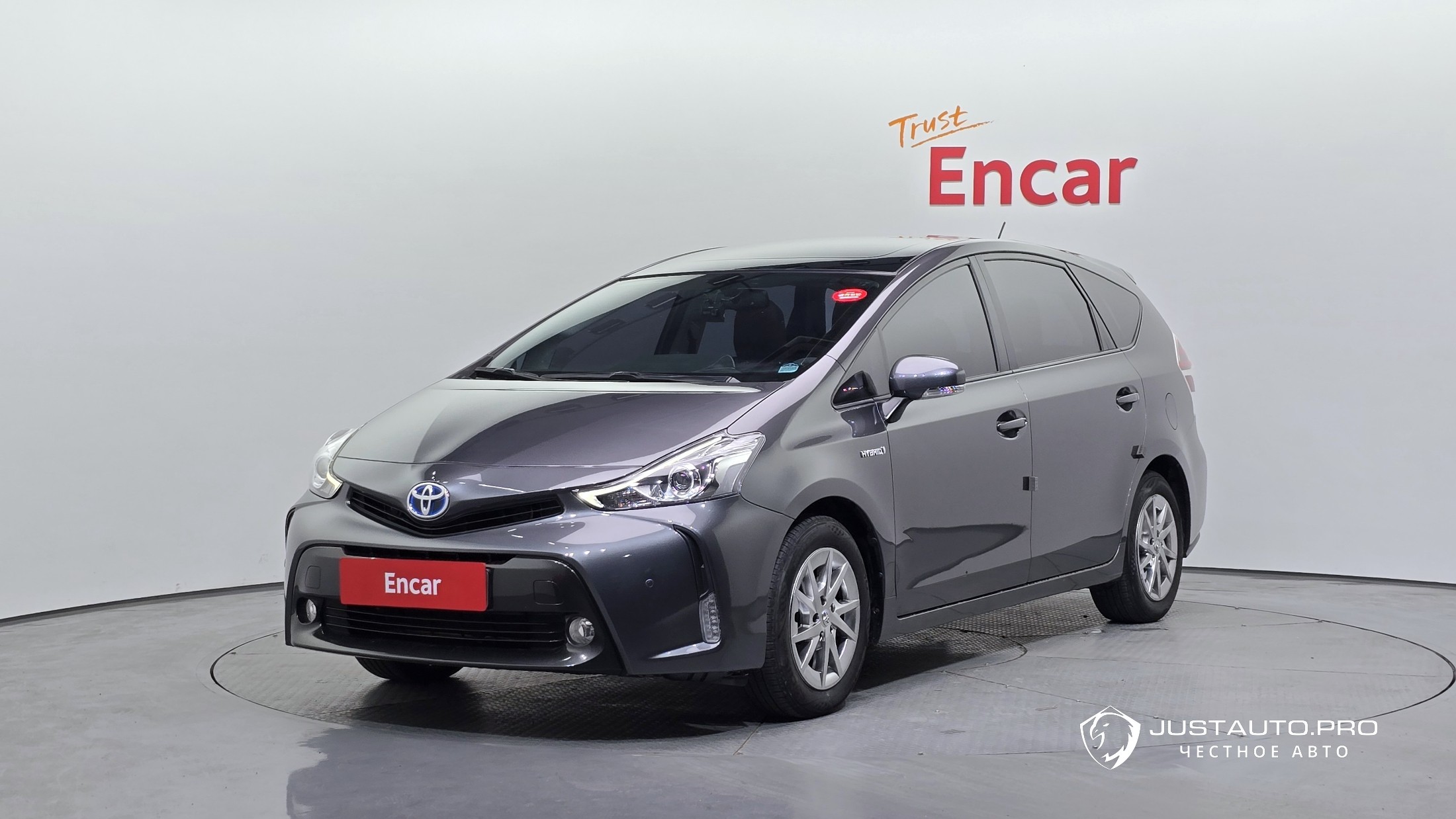Автомобиль Toyota Prius