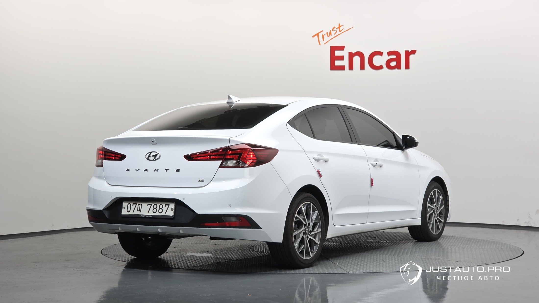 Автомобиль Hyundai AVANTE
