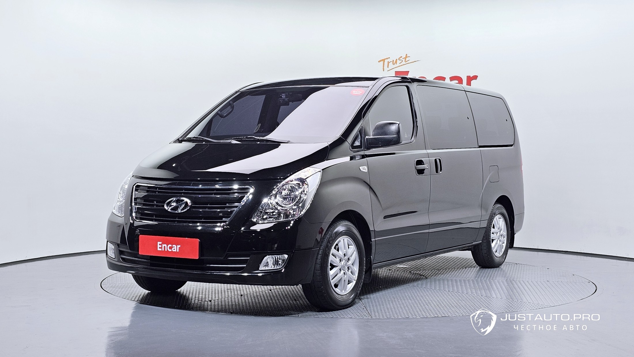 Автомобиль Hyundai Starex