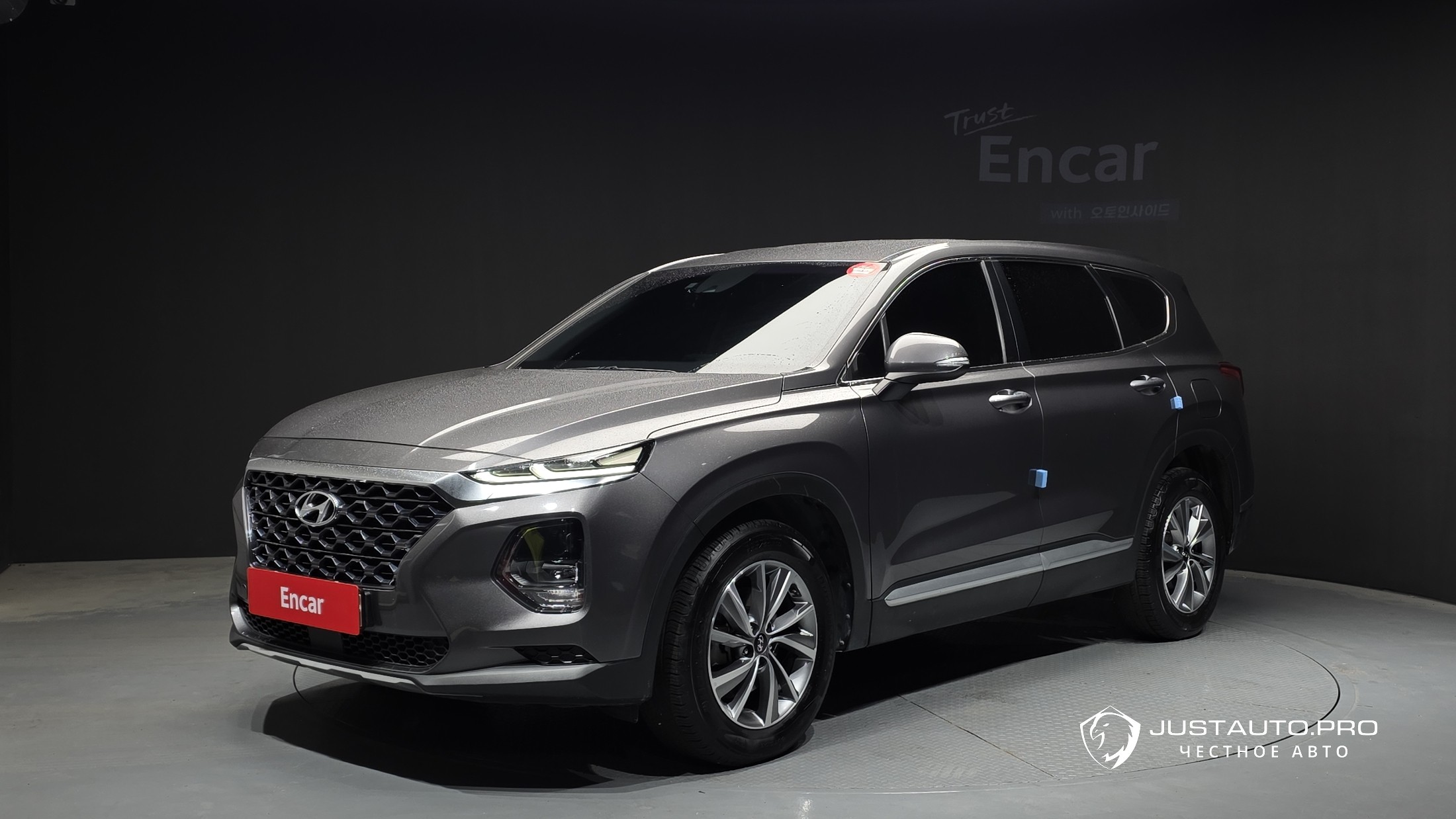 Автомобиль Hyundai Santafe