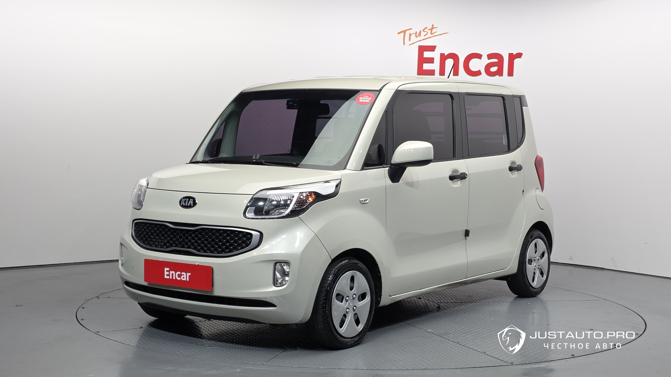 Автомобиль Kia RAY