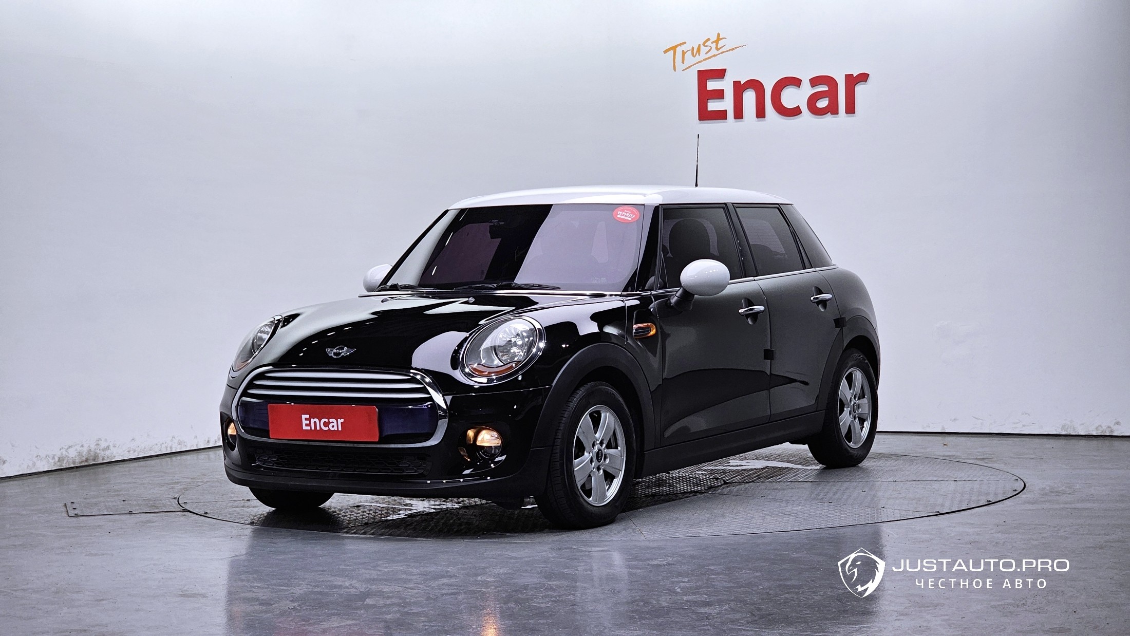 Автомобиль Mini Cooper
