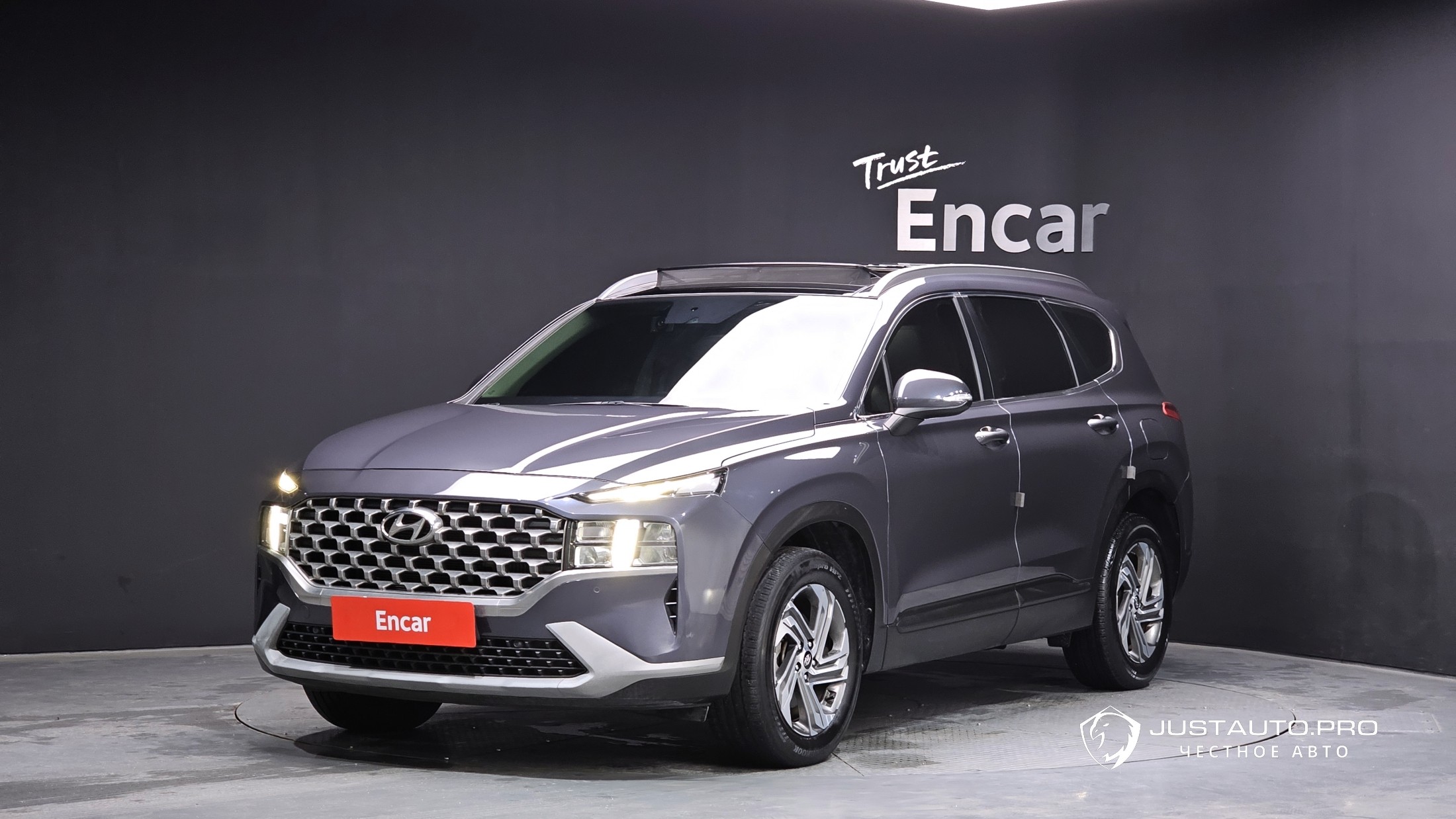 Автомобиль Hyundai Santafe