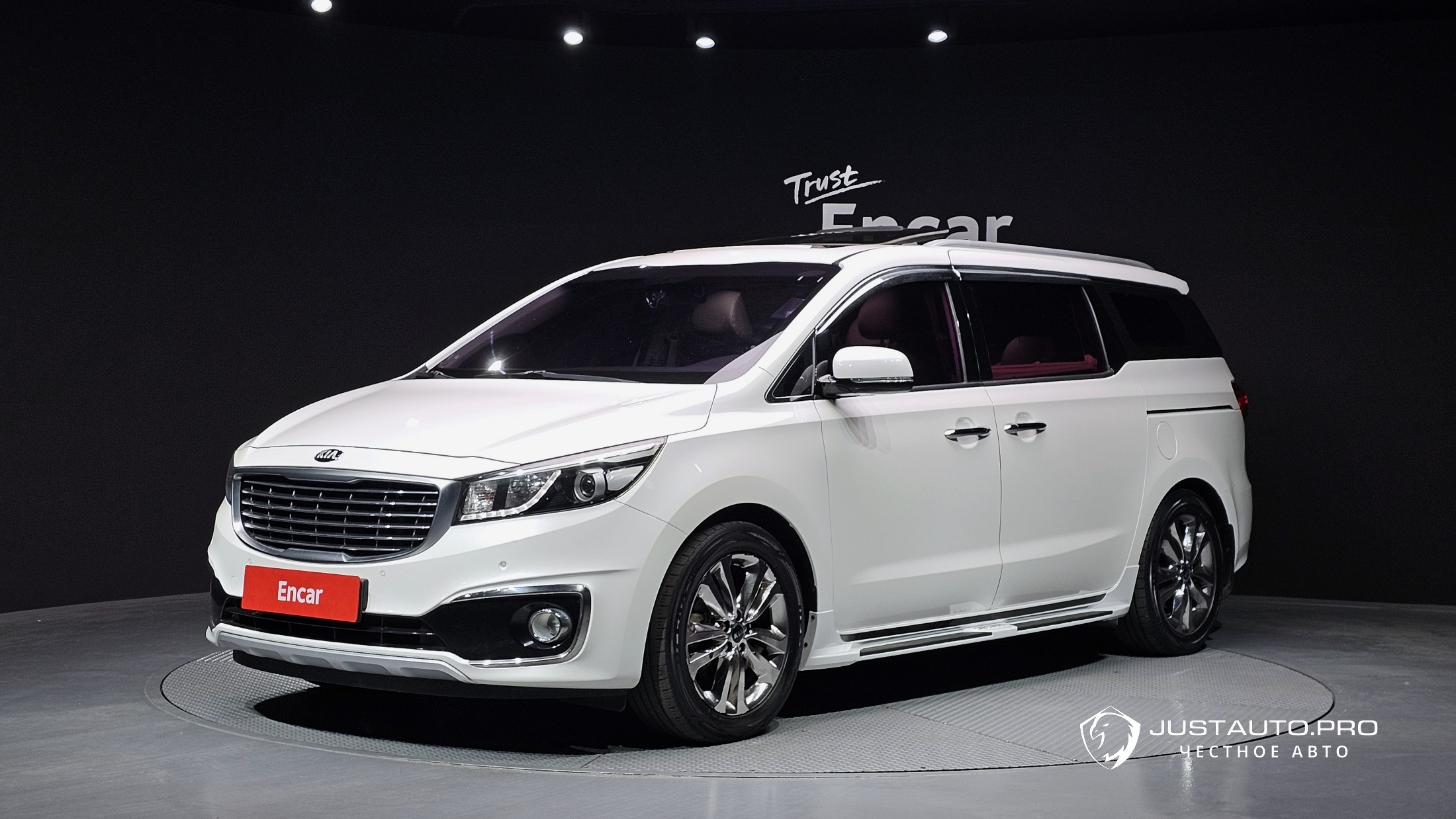 Автомобиль Kia Canival