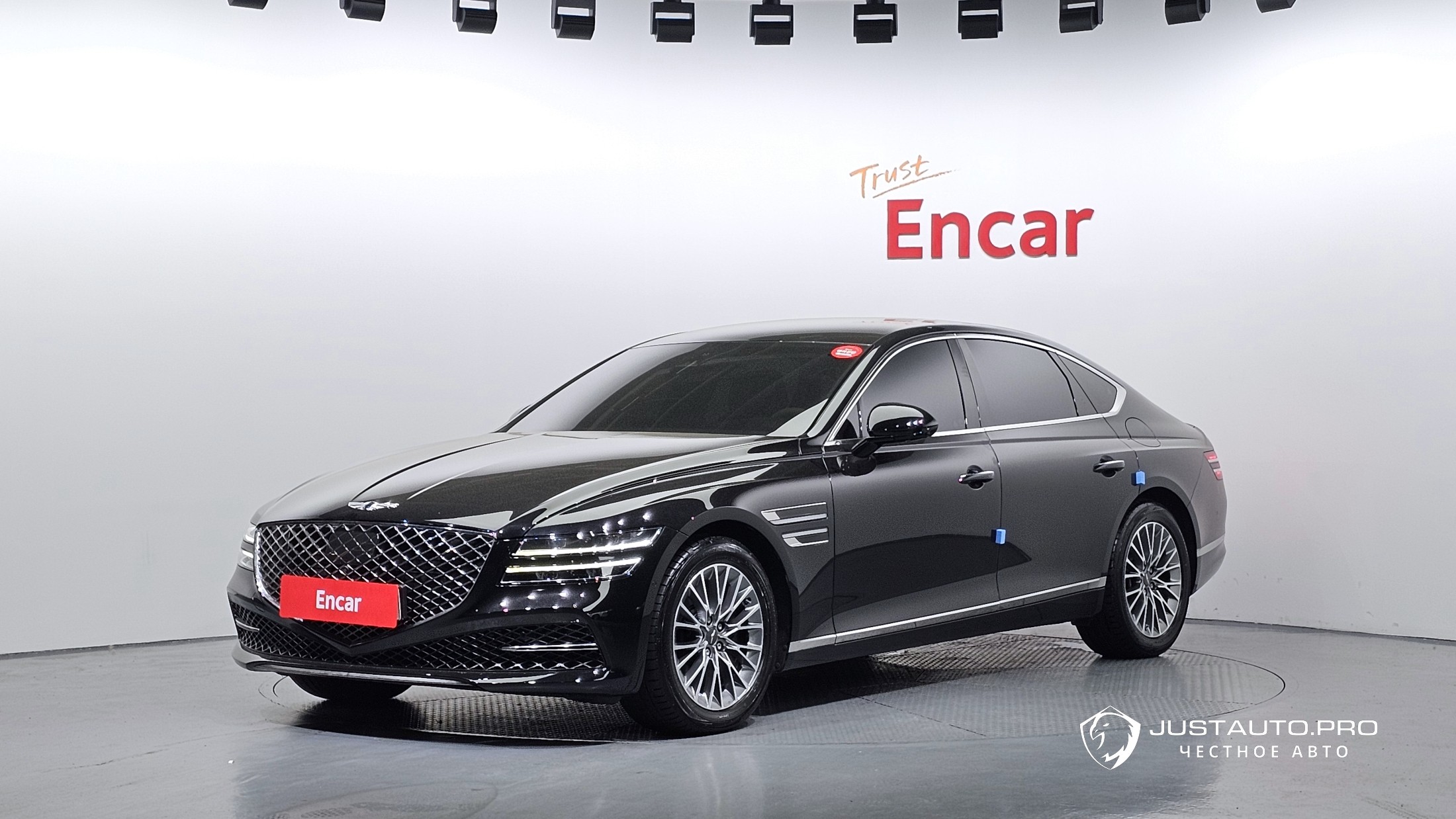 Автомобиль Genesis G80