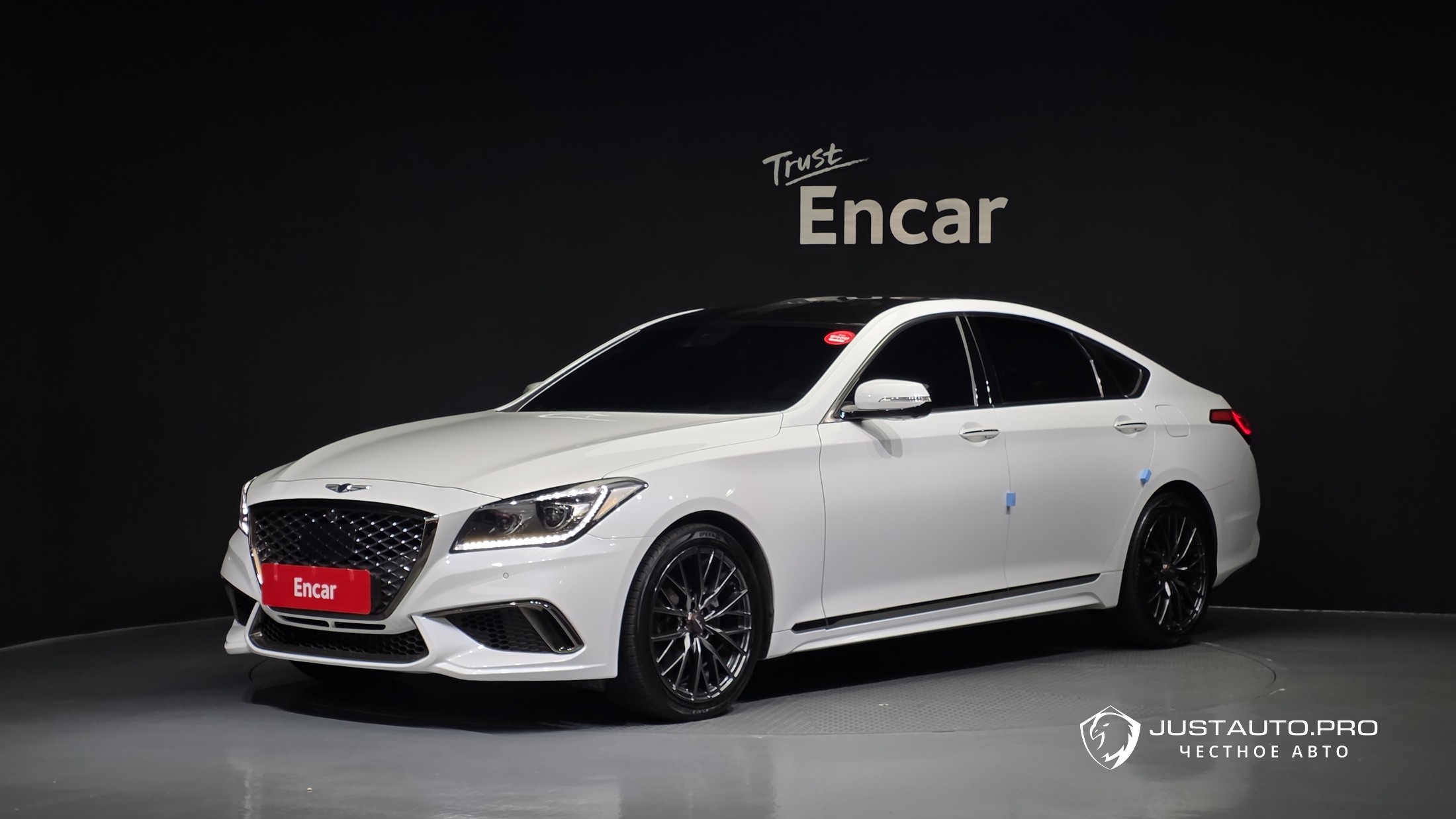Автомобиль Genesis G80