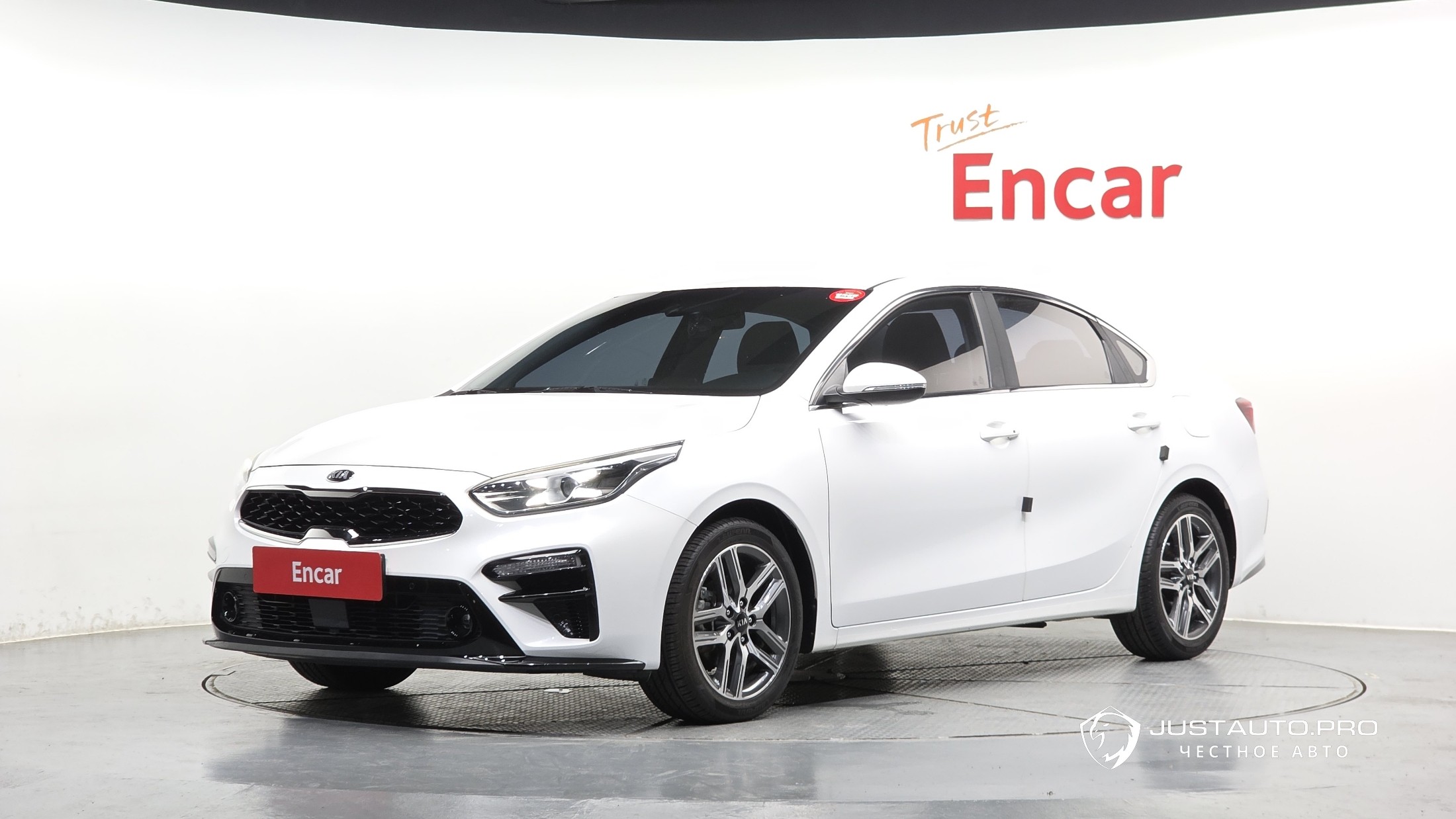 Автомобиль Kia K3