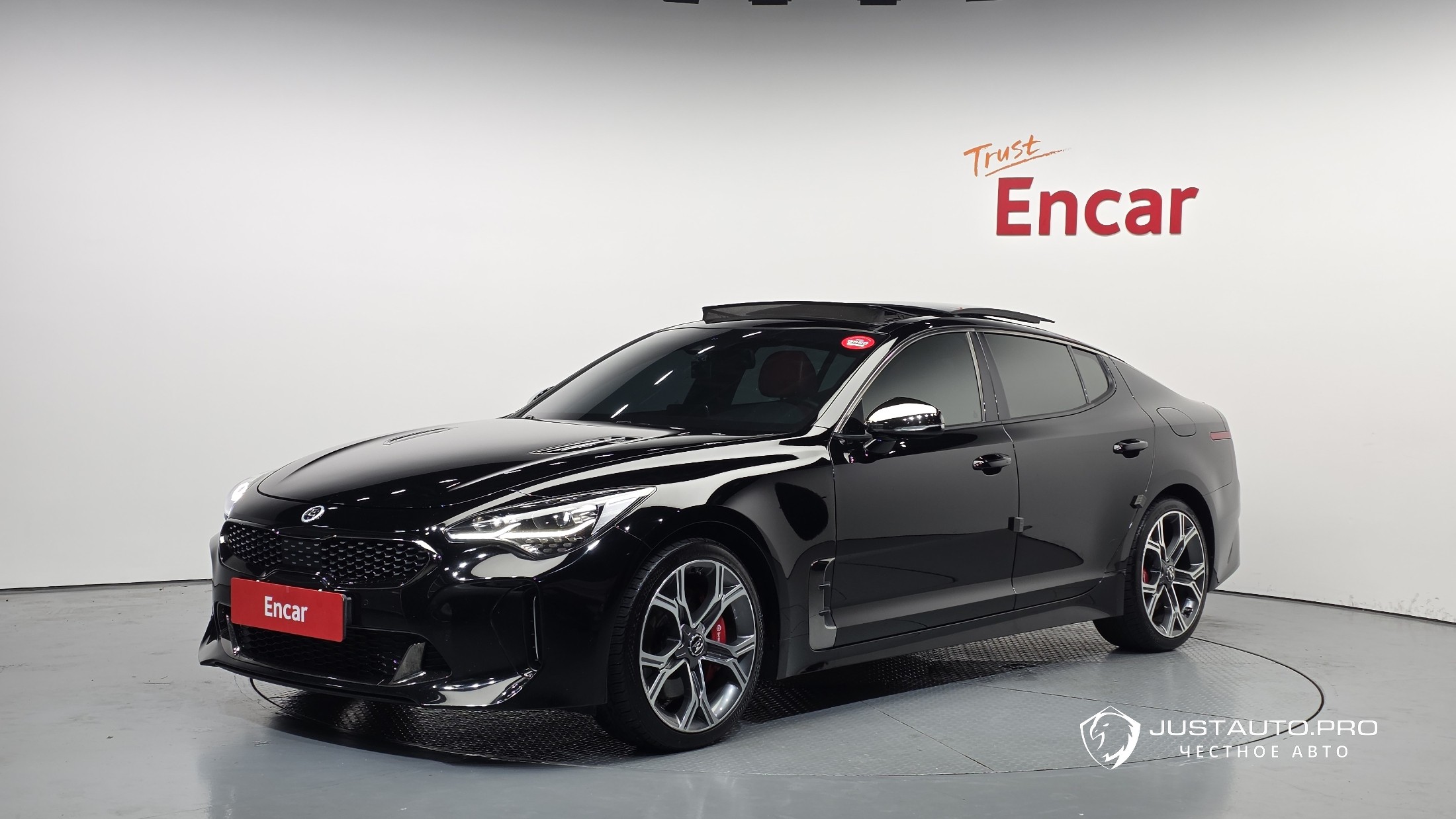 Автомобиль Kia Stinger
