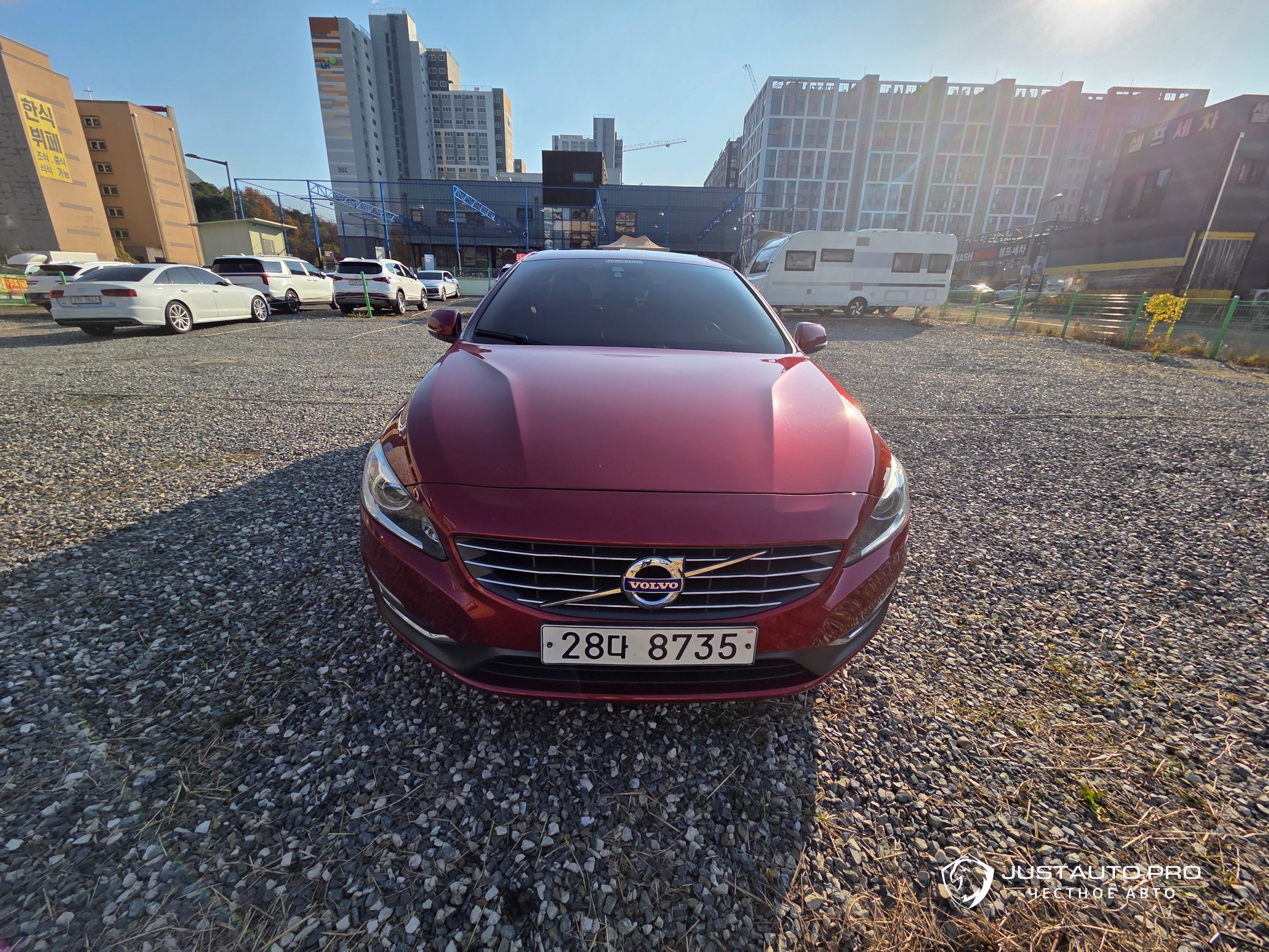 Автомобиль Volvo S60