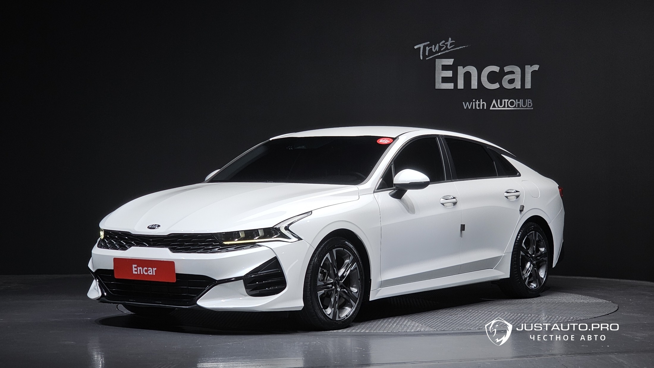 Автомобиль Kia K5