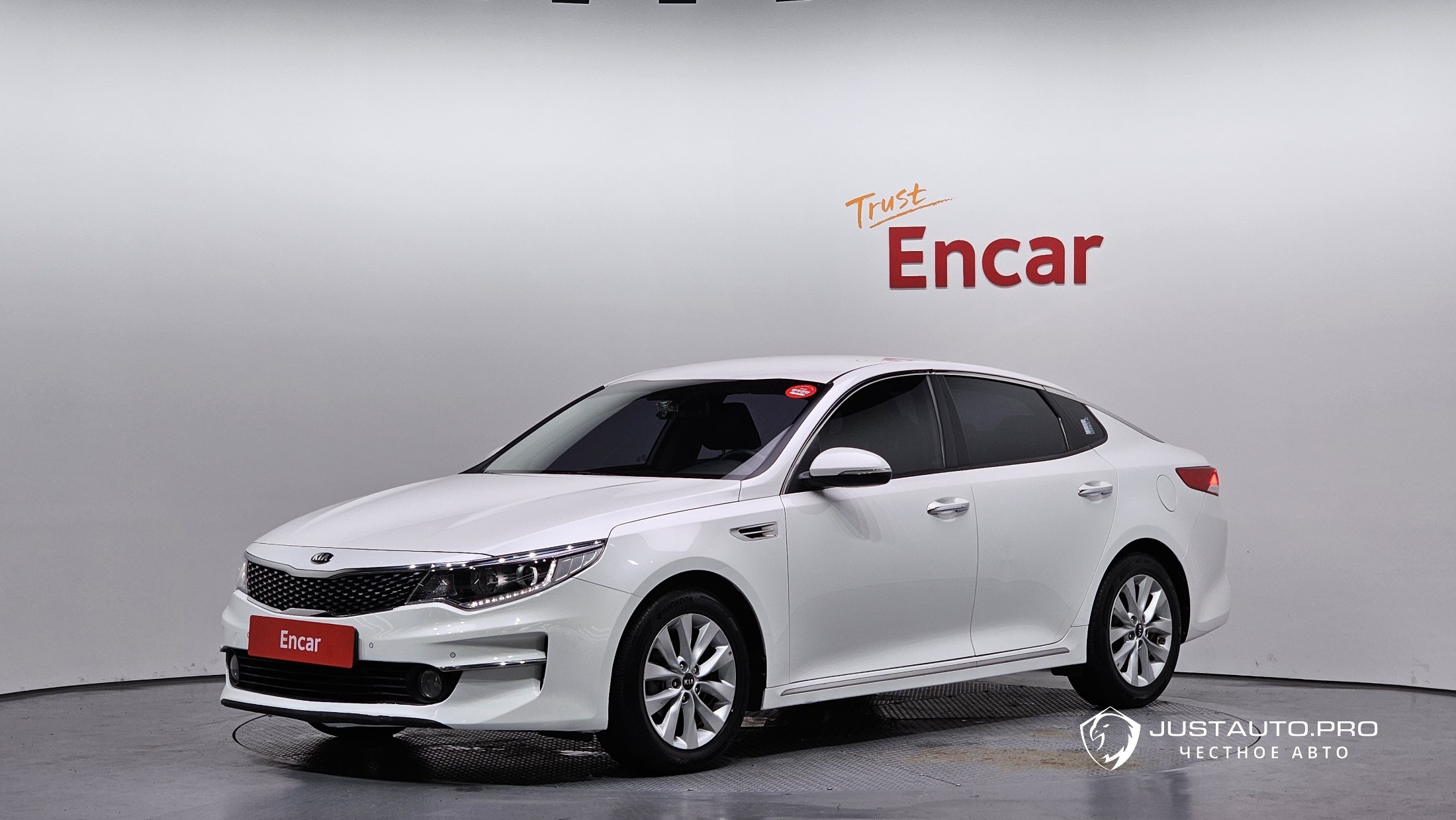 Автомобиль Kia K5
