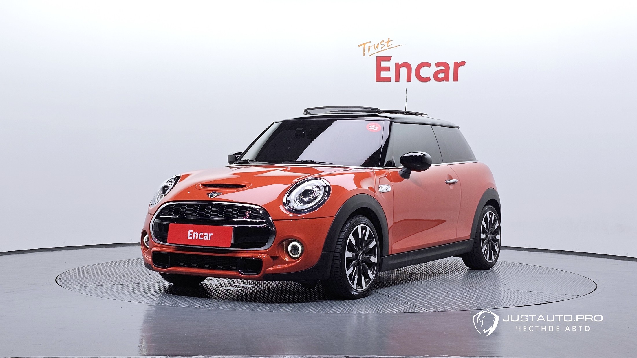 Автомобиль Mini Cooper