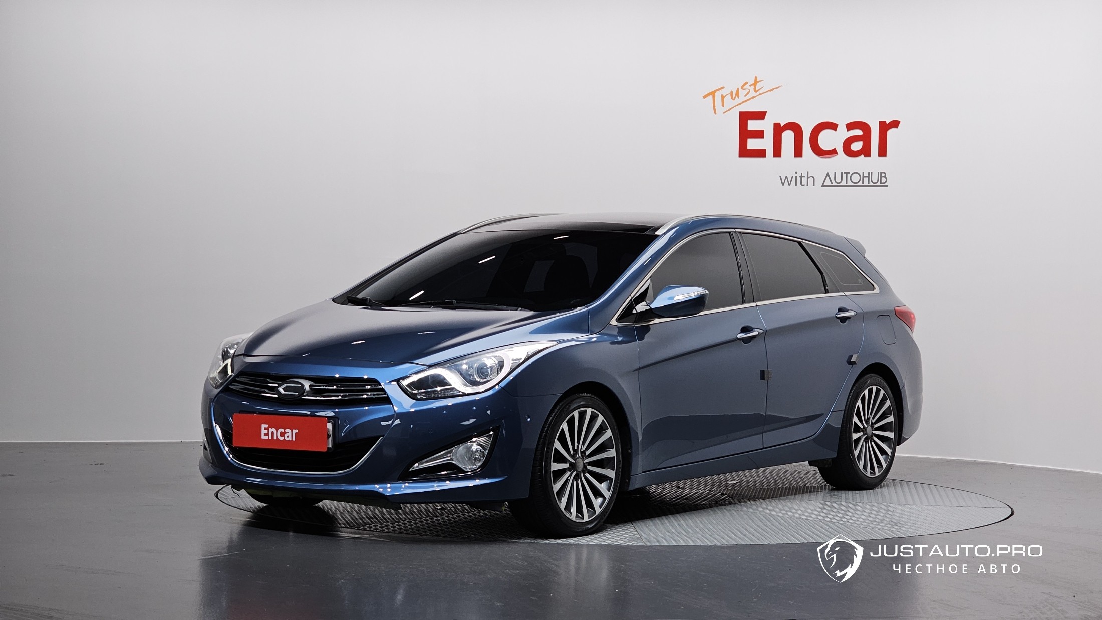 Автомобиль Hyundai i40