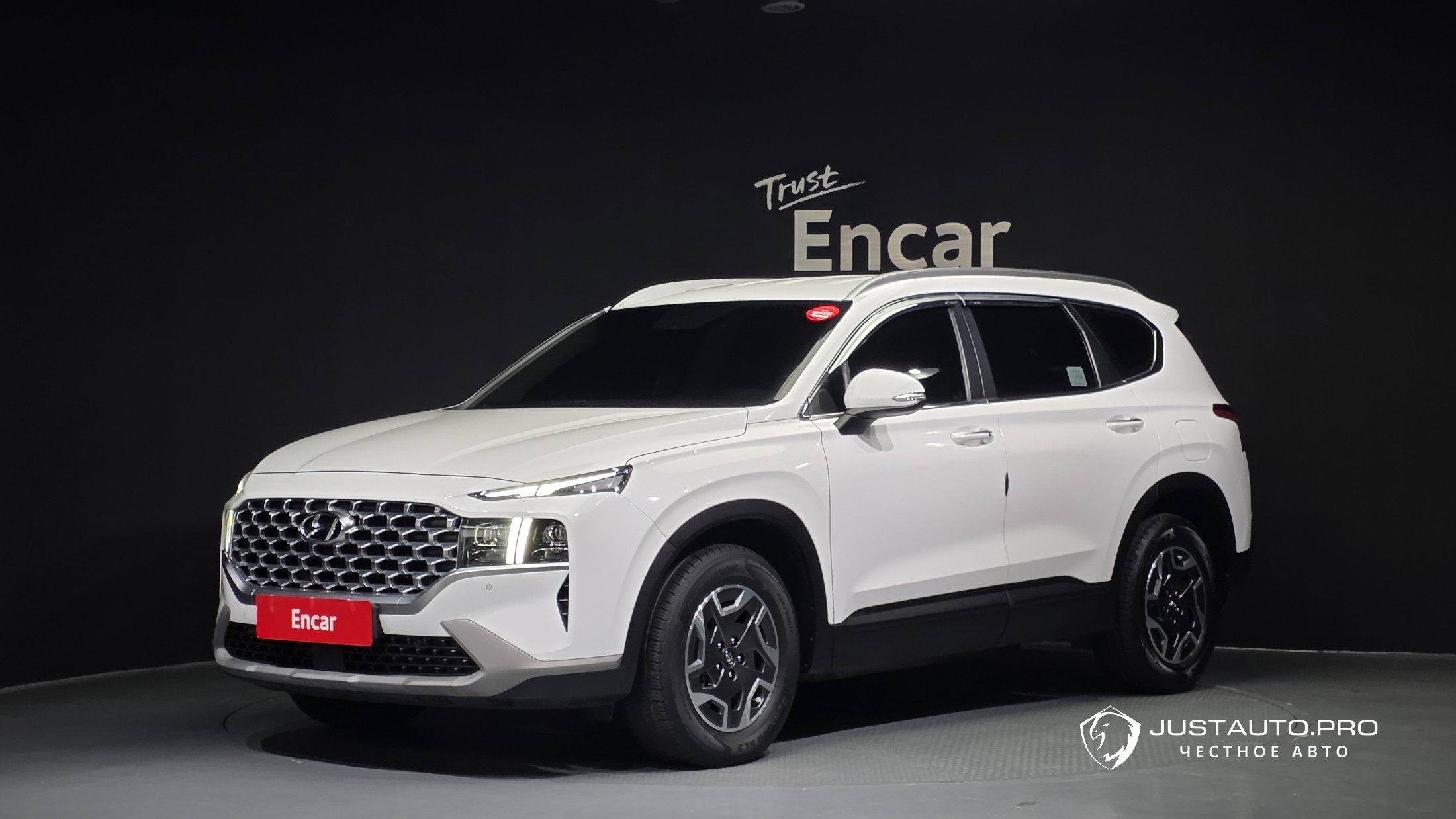 Автомобиль Hyundai Santafe
