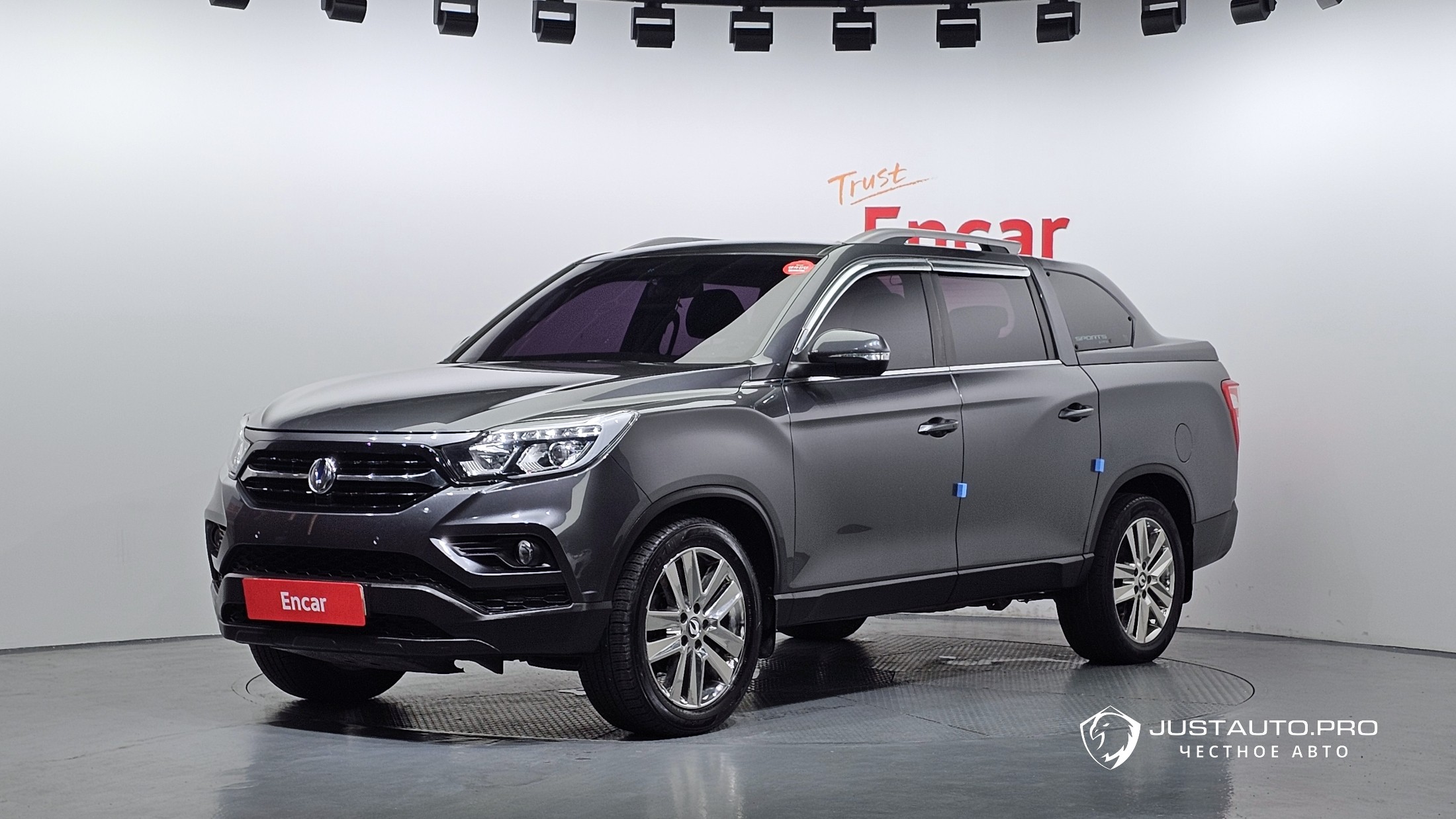 Автомобиль KG_Mobility_Ssangyong Rexton