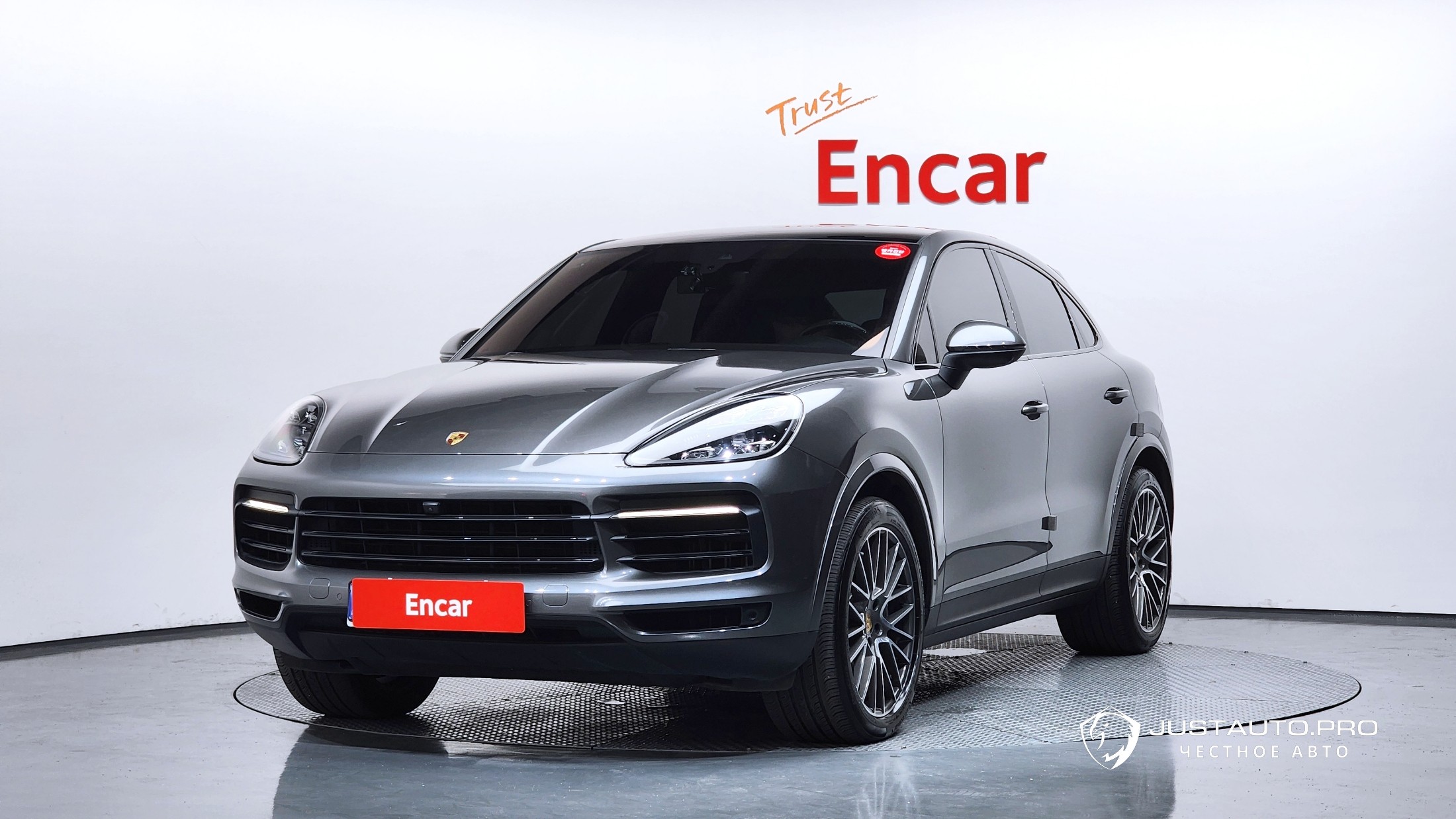 Автомобиль Porsche Cayenne