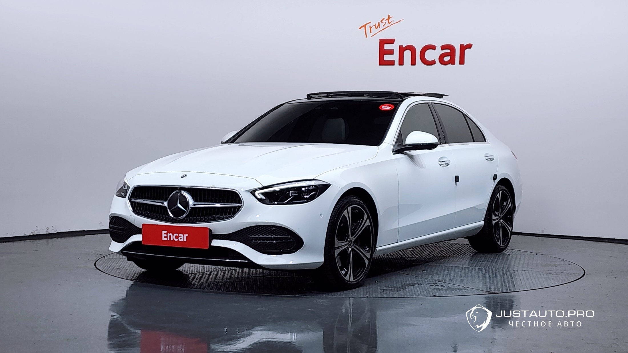 Автомобиль Mercedes-Benz C-Class