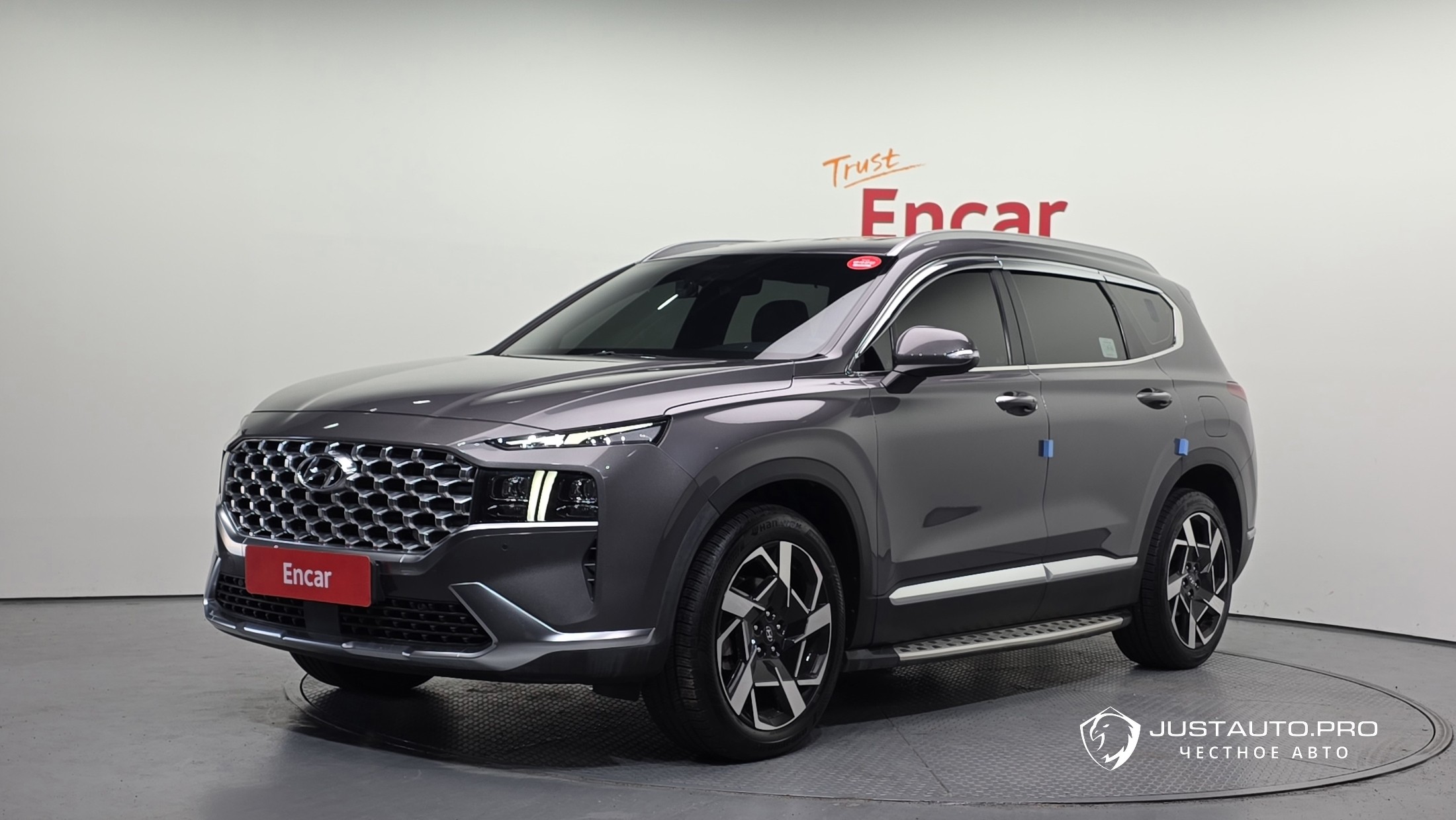Автомобиль Hyundai Santafe