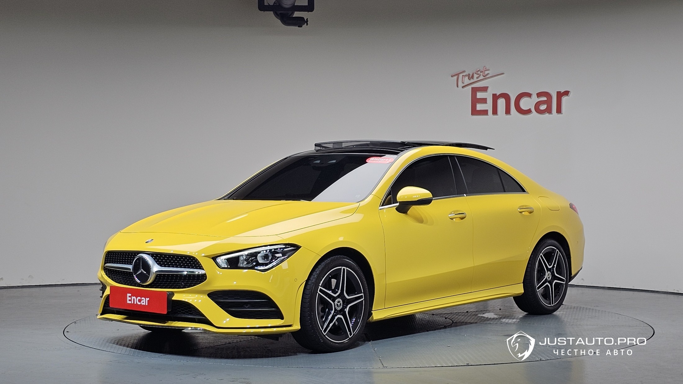 Автомобиль Mercedes-Benz CLA-Class