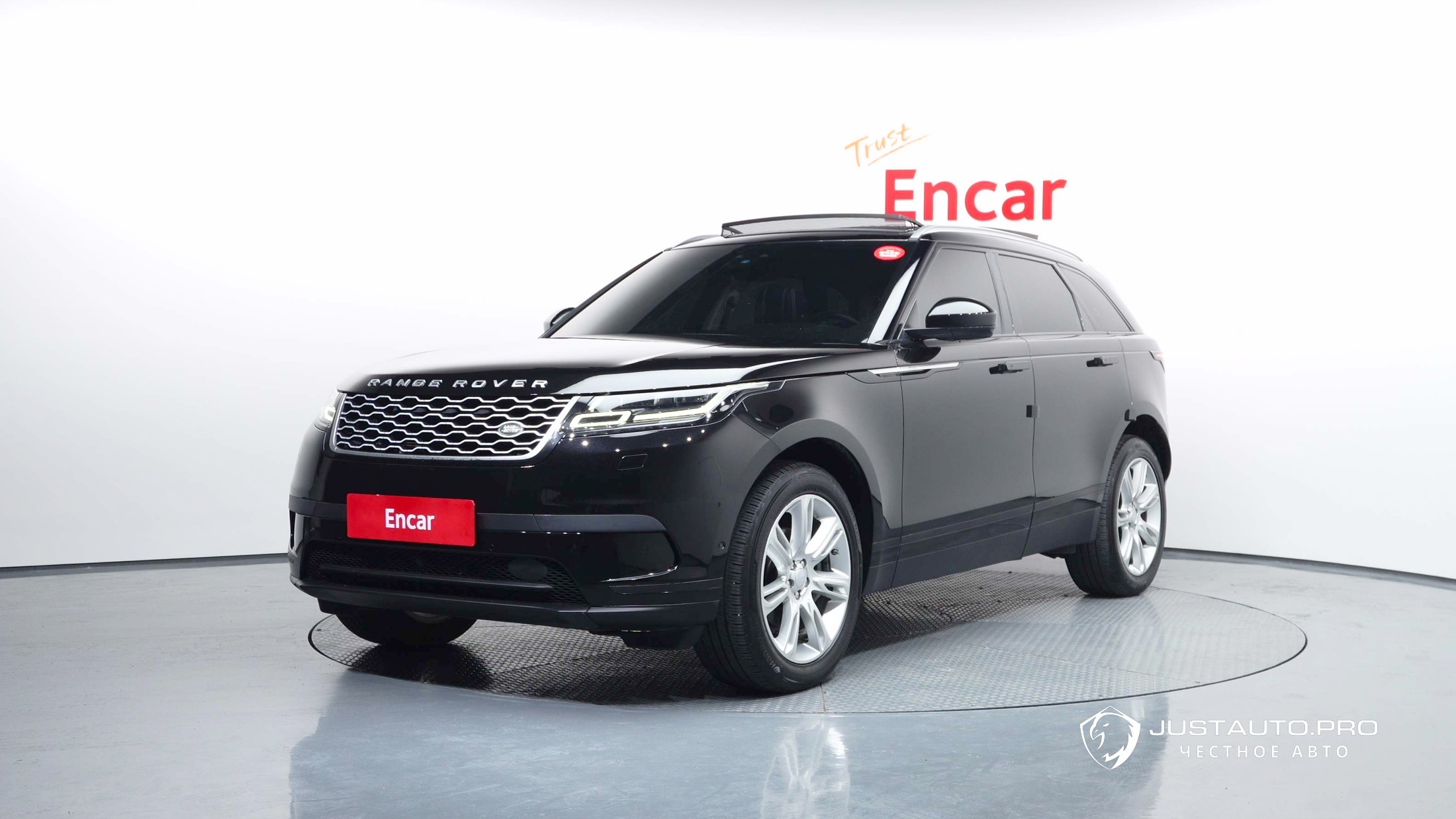 Автомобиль Land Rover Range Rover Velar