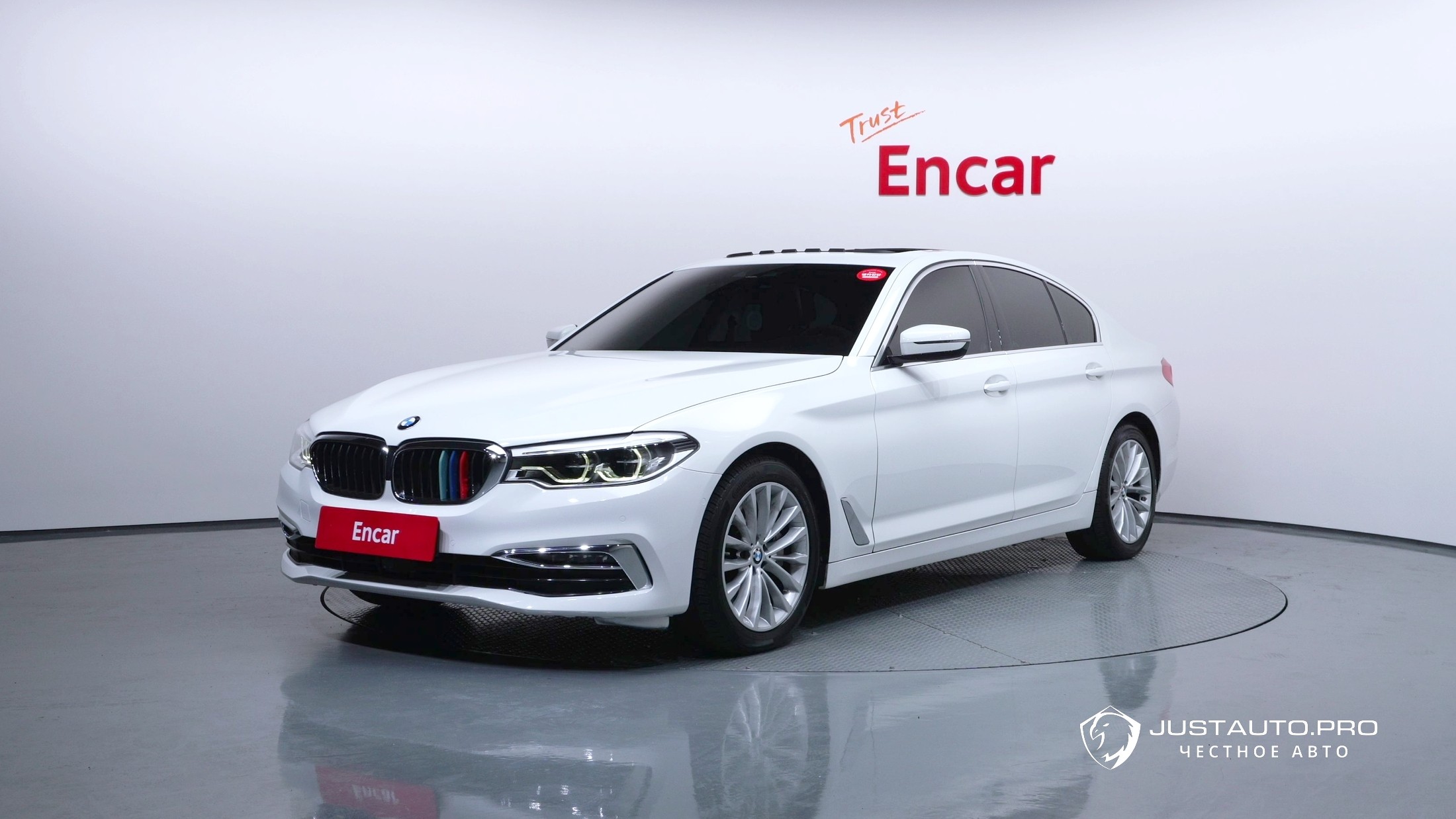 Автомобиль BMW 5-Series
