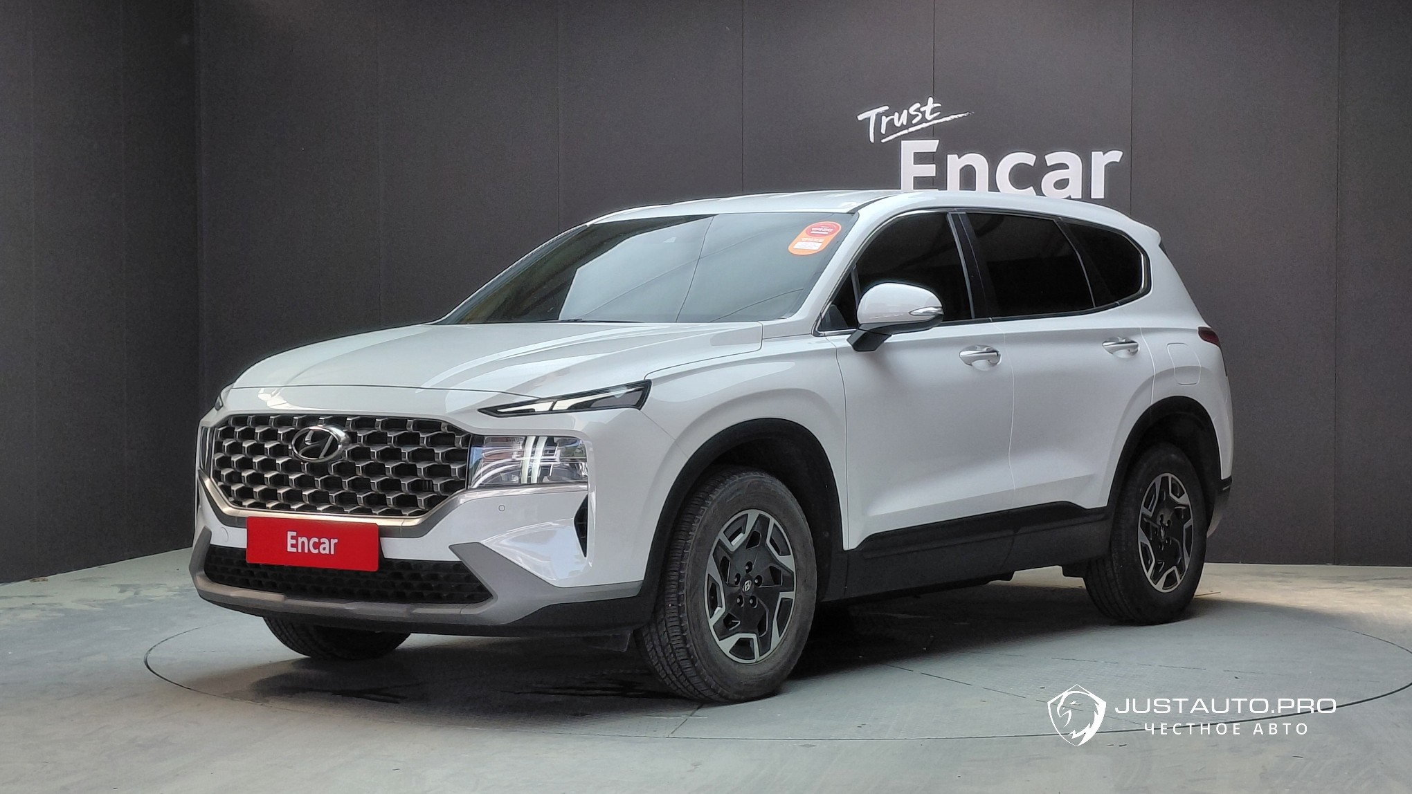 Автомобиль Hyundai Santafe