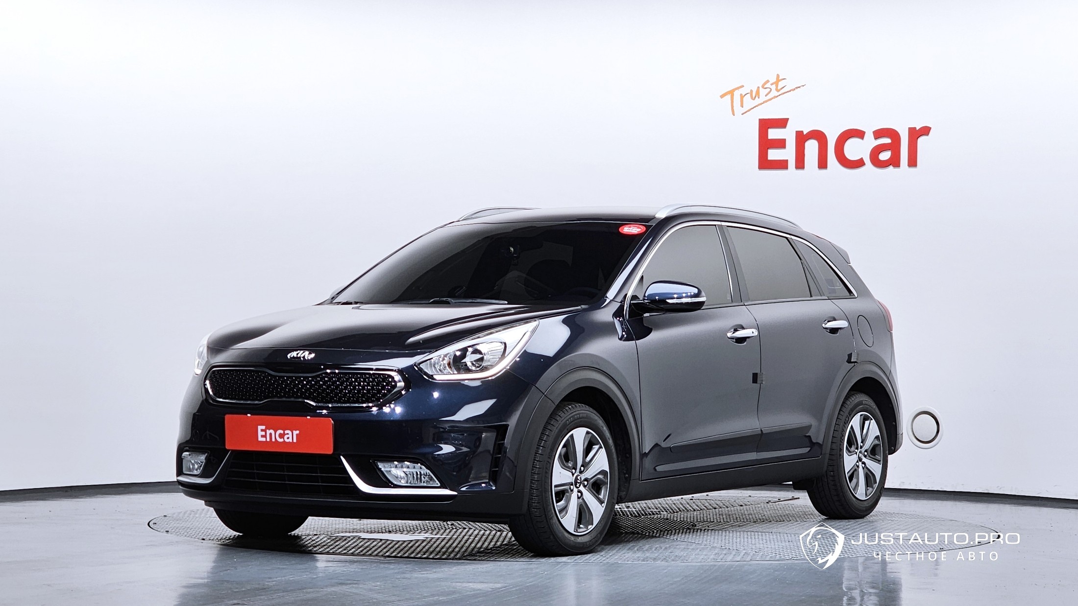 Автомобиль Kia Niro