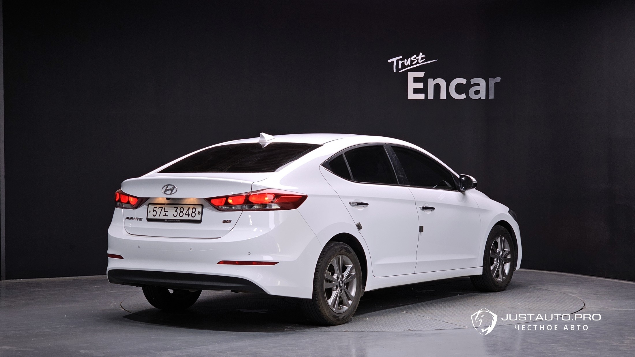 Автомобиль Hyundai AVANTE