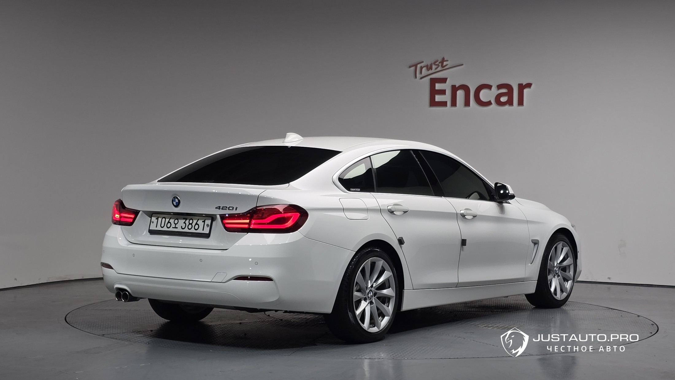 Автомобиль BMW 4-Series