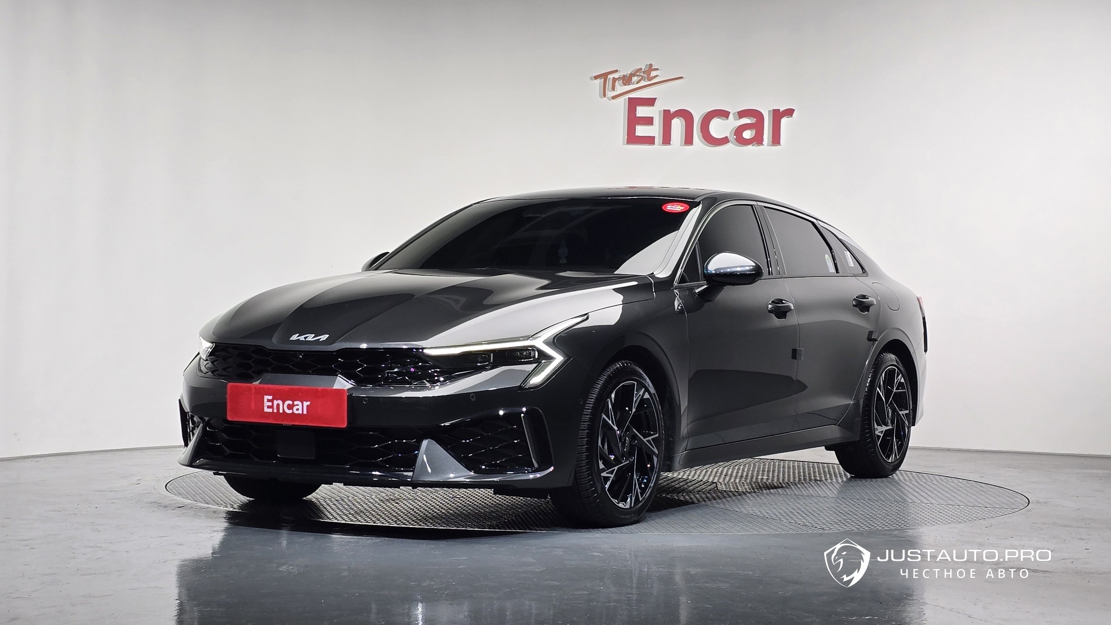 Автомобиль Kia K5
