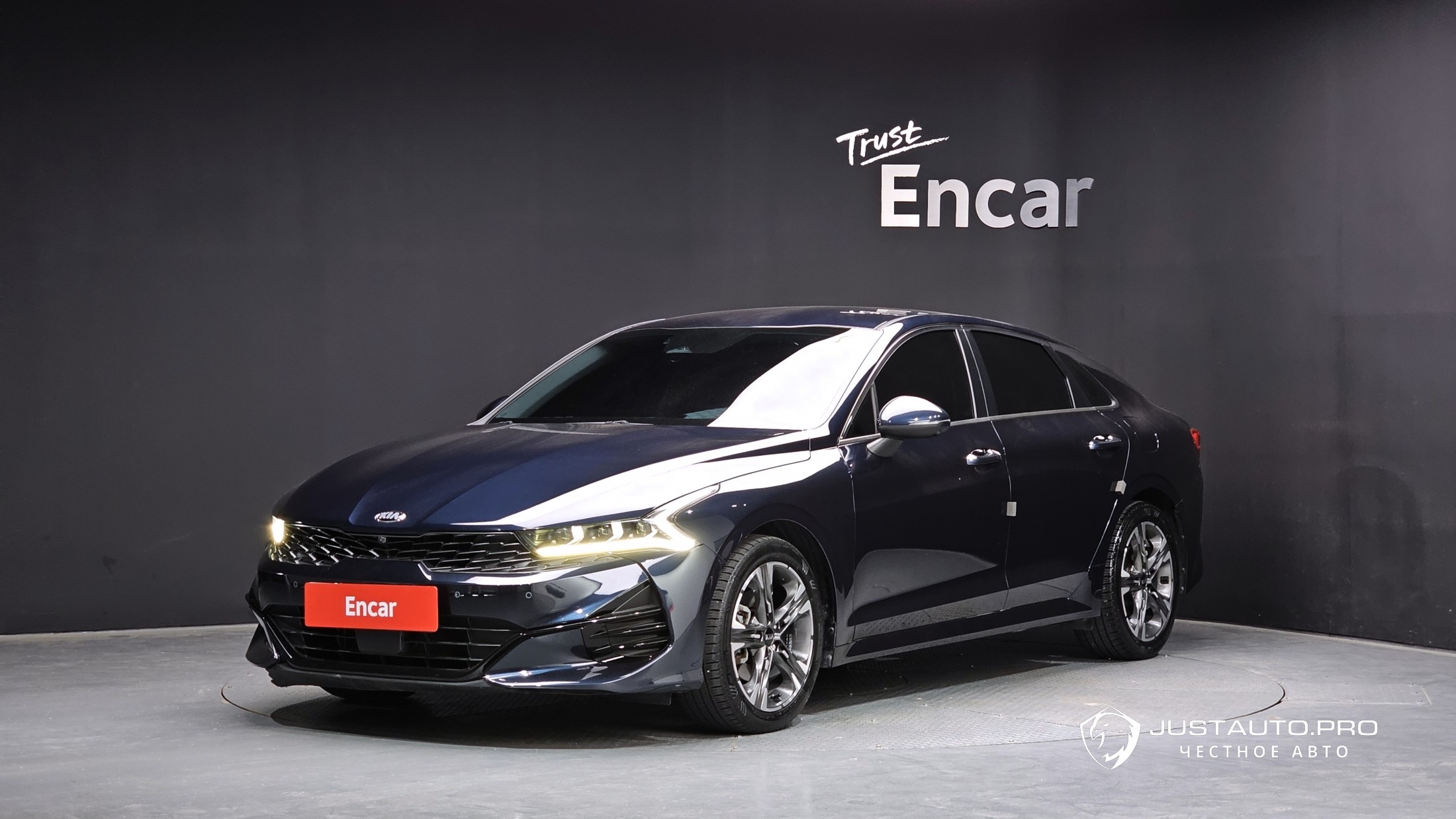 Автомобиль Kia K5
