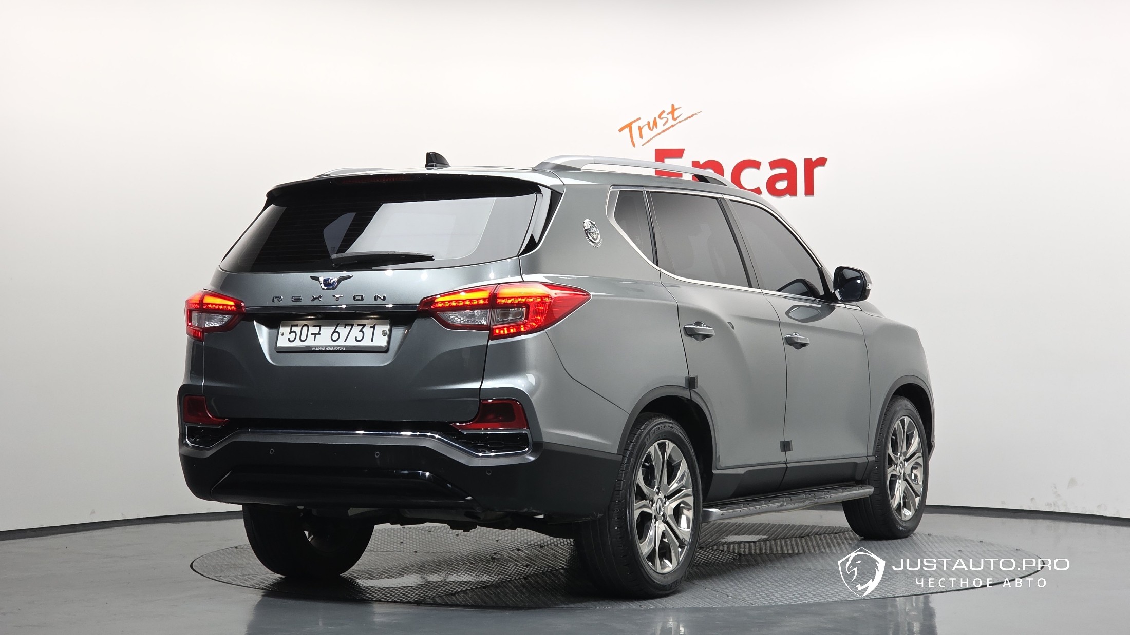 Автомобиль KG_Mobility_Ssangyong Rexton