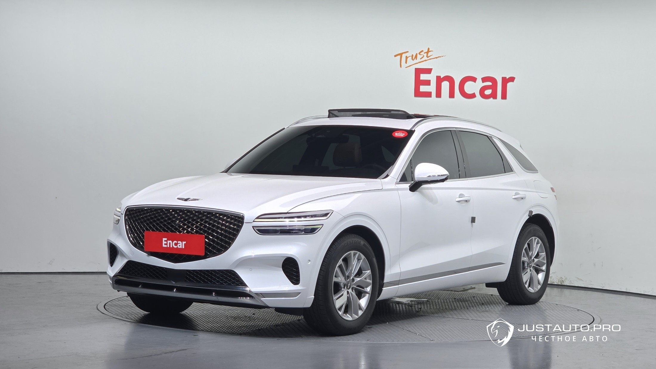 Автомобиль Genesis GV70