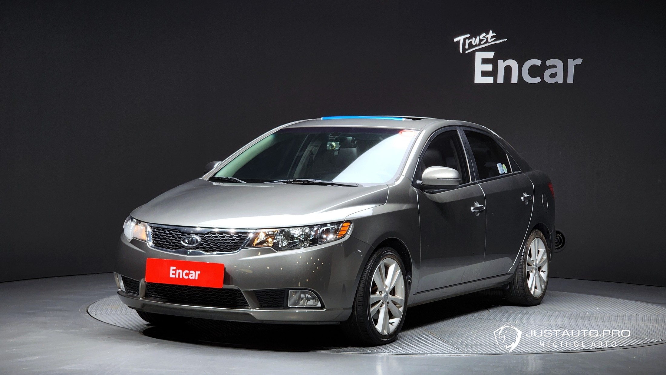 Автомобиль Kia Porte