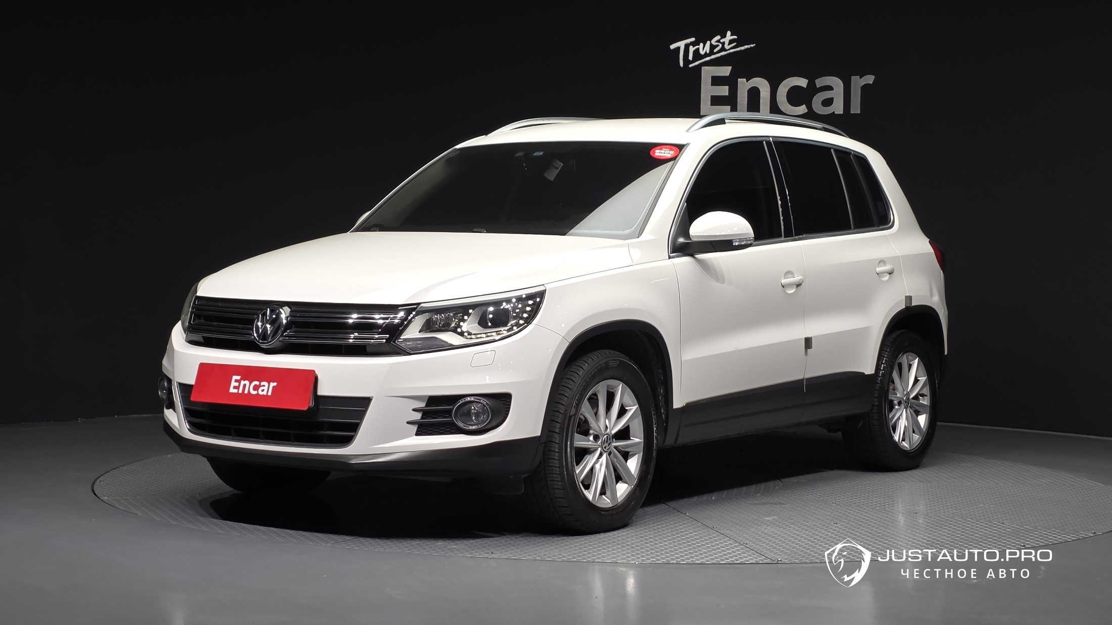 Автомобиль Volkswagen Tiguan