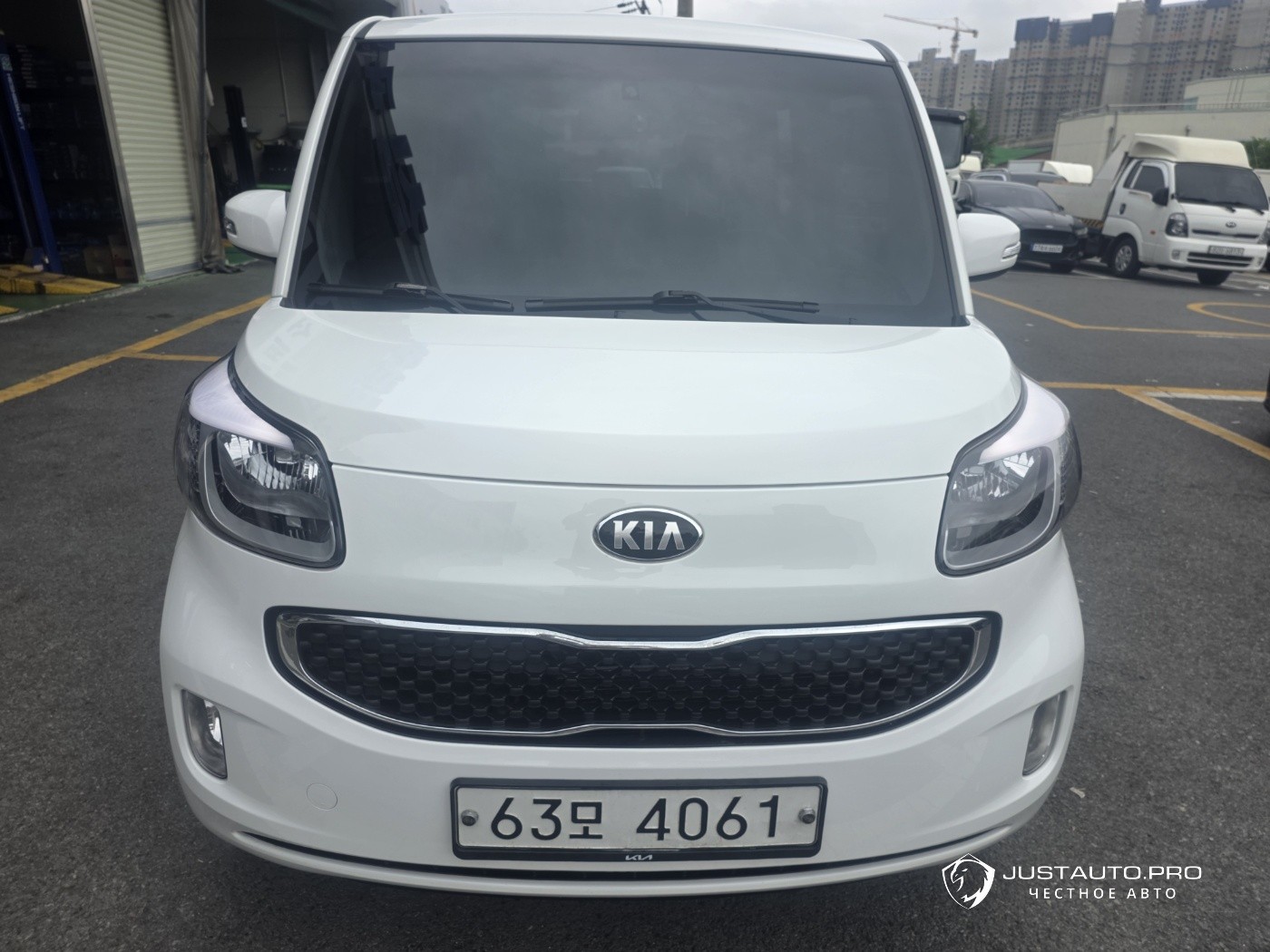 Автомобиль Kia RAY