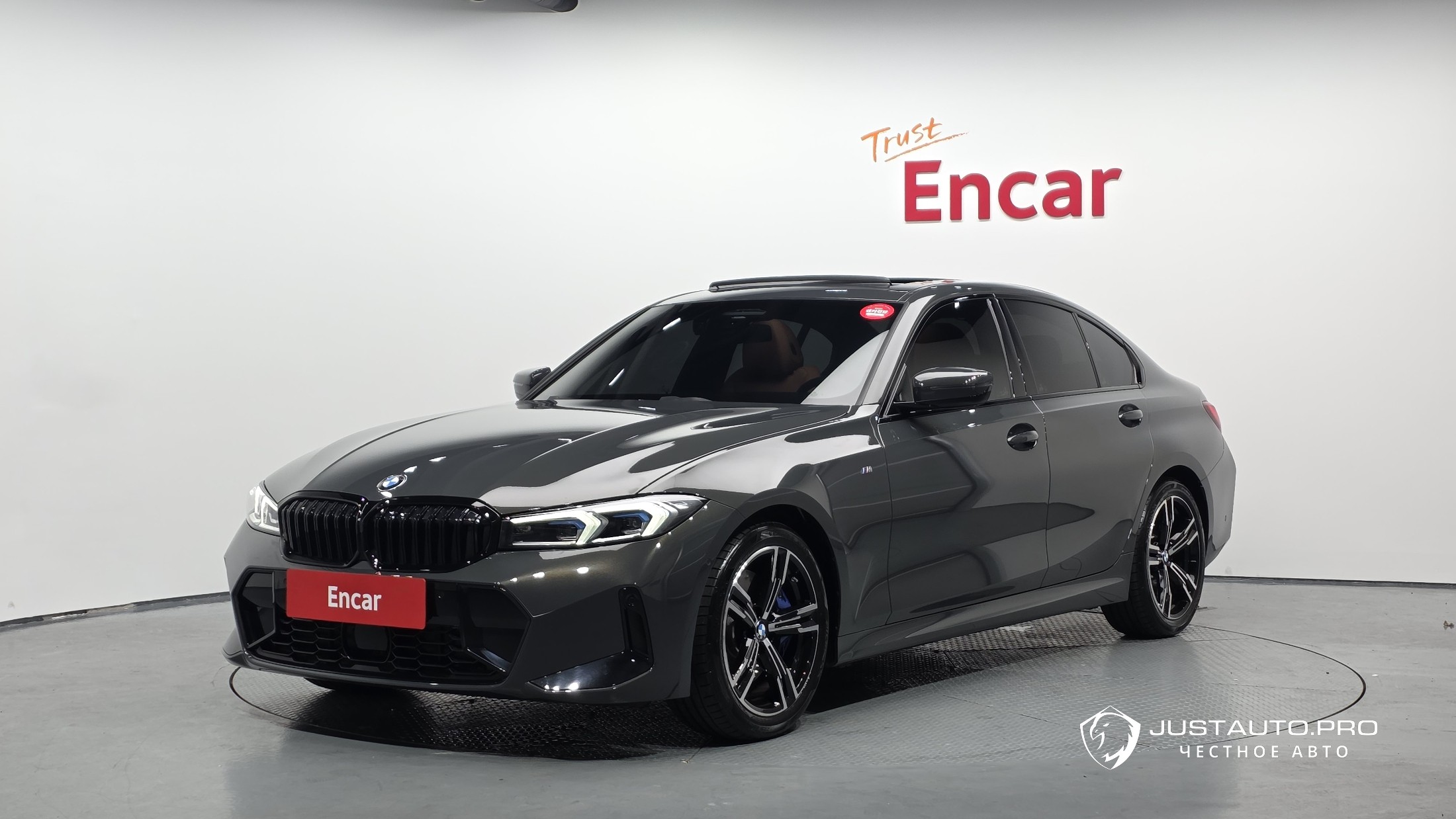 Автомобиль BMW 3-Series
