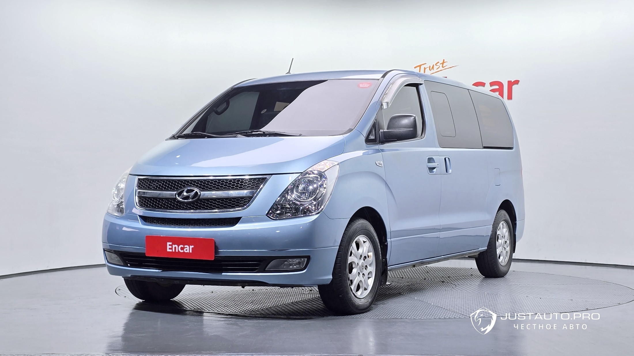 Автомобиль Hyundai Starex
