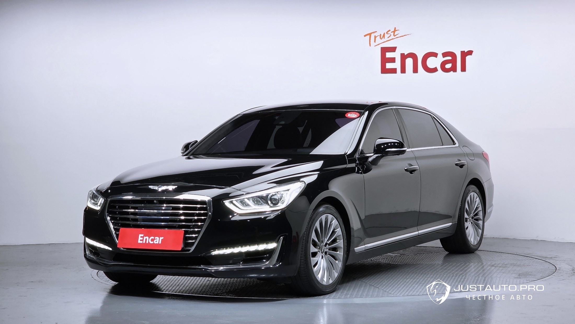 Автомобиль Genesis EQ900